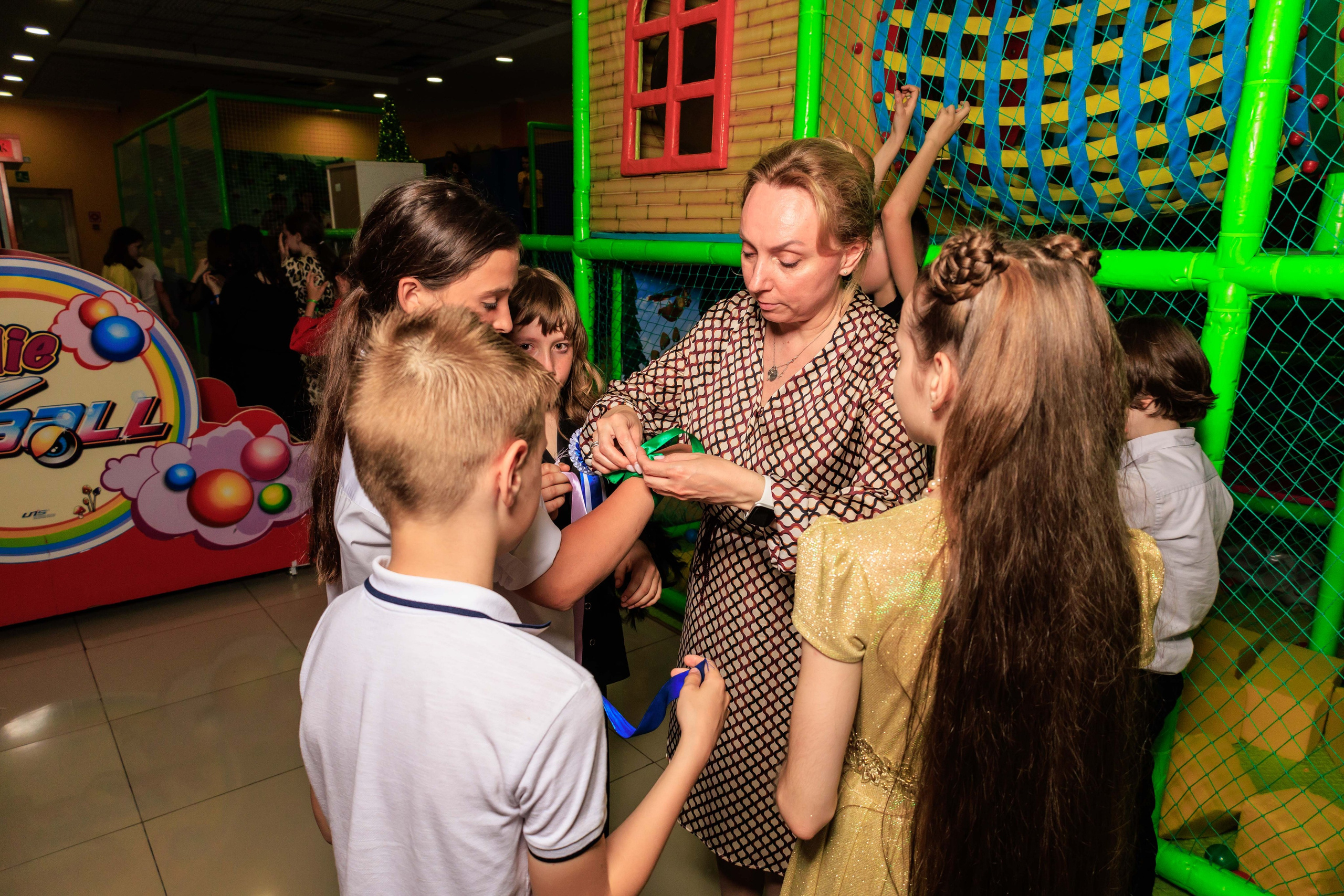 Выпускной 4 класс. Фотограф в Москве Дмитрий Емельянов