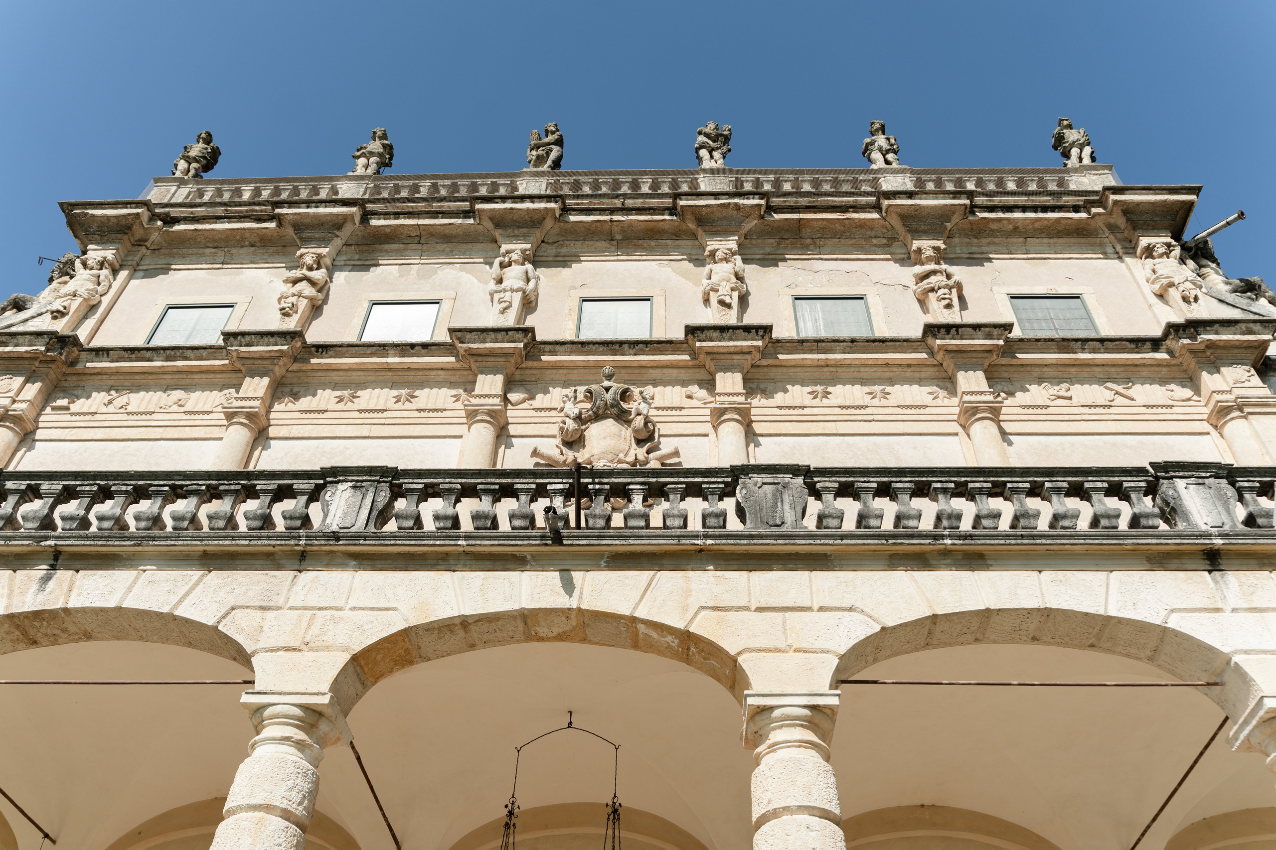 Arvedi. Maria Anistratova | Destination Photographer, Videographer & Drone Pilot — Lake Como