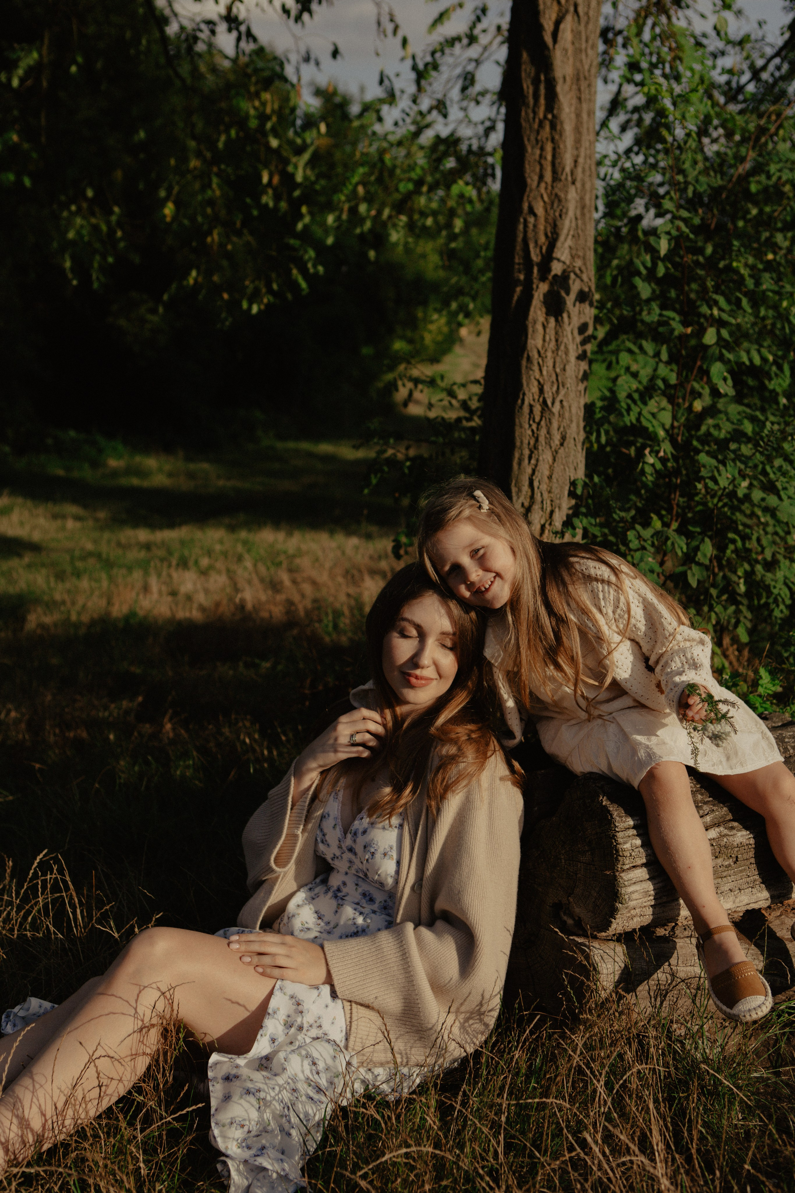 Daria and Eva. Photographer Lisbon|Portugal Nadiya Kharytonenko