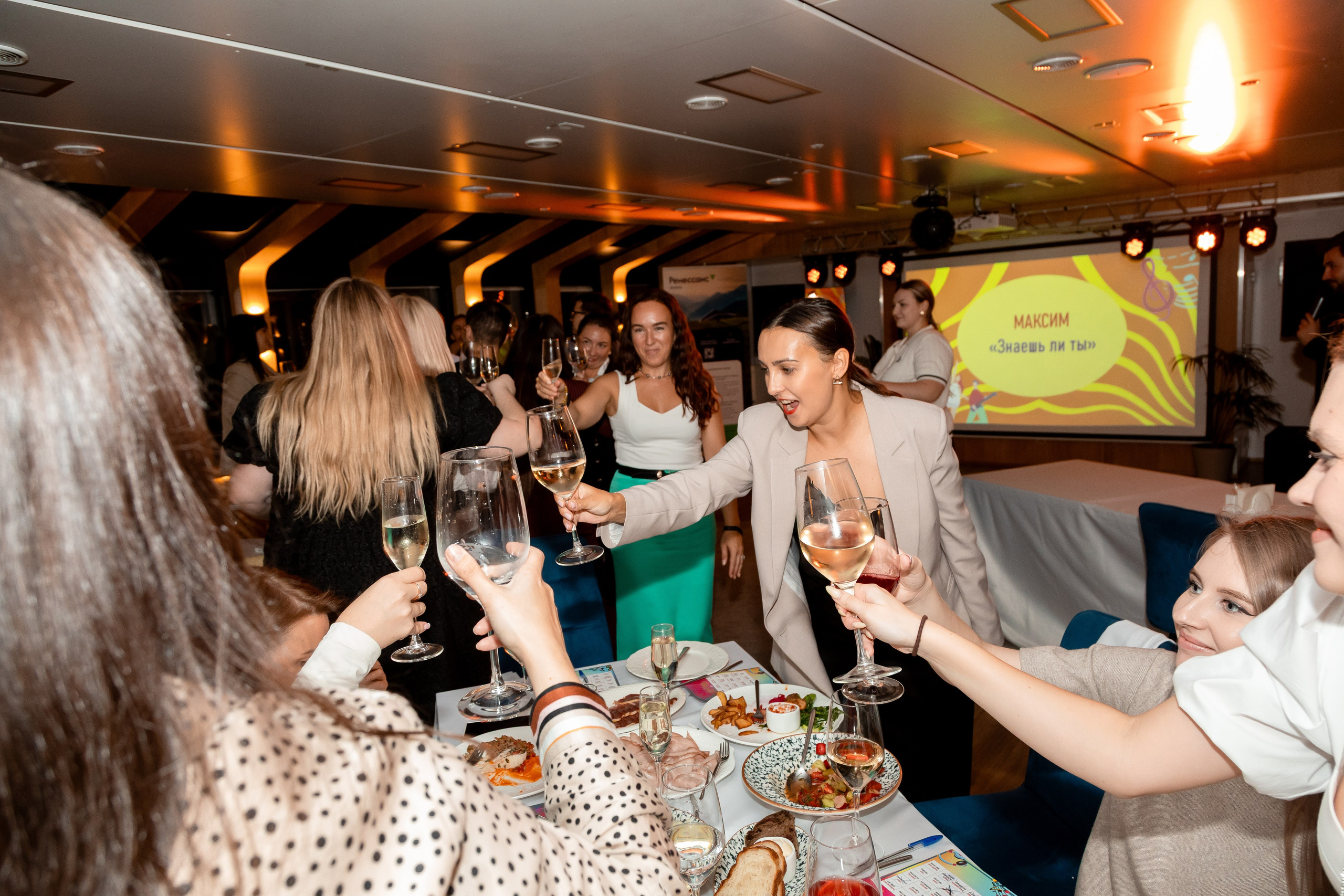 На воде. Главная