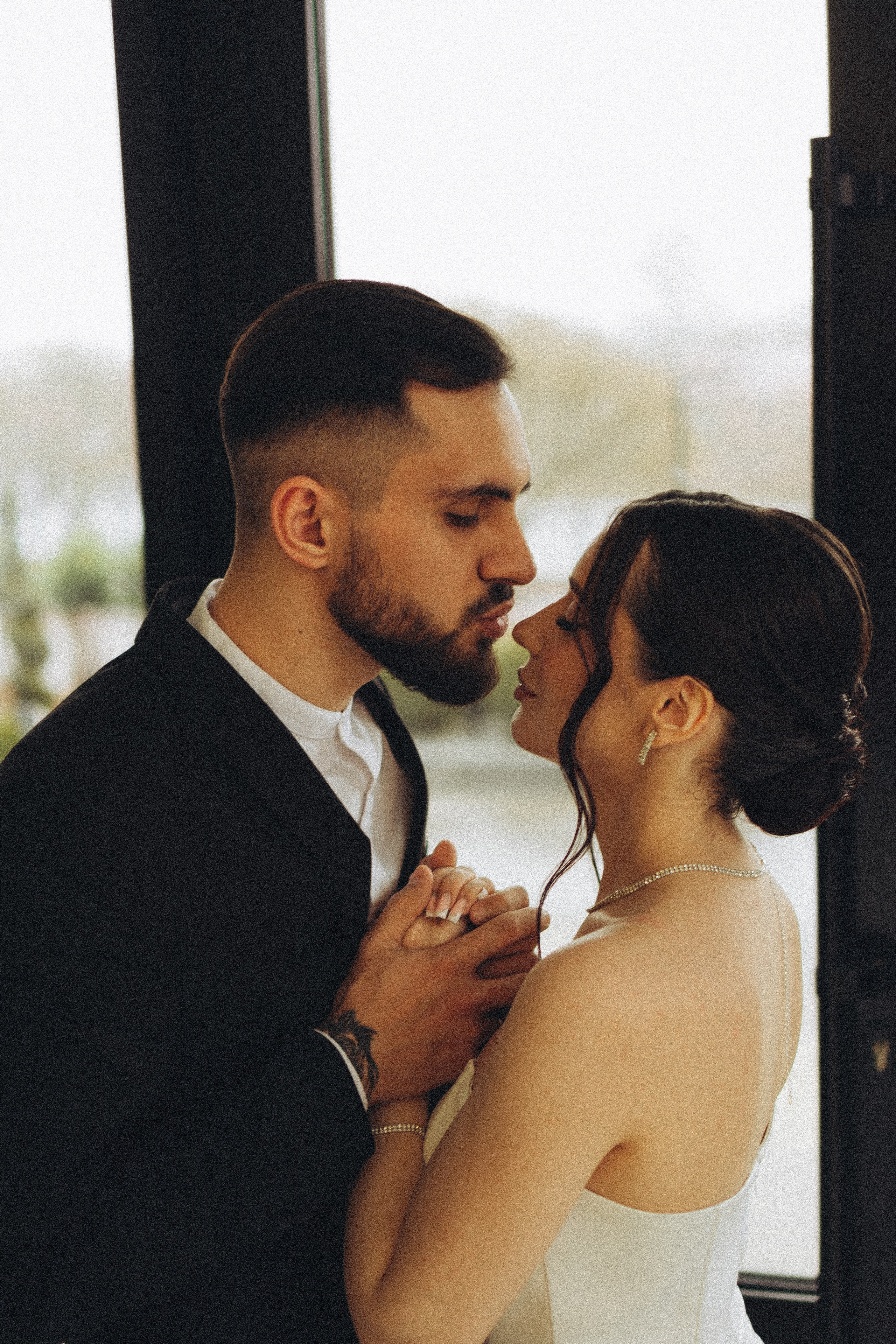 СВАДЕБНАЯ СЬЕМКА СБОРОВ ЖЕНИХА И НЕВЕСТЫ В ОТЕЛЕ И ТАКЖЕ ФОТОСЕССИИЯ В ОТЕЛЕЕ МЕГАПОЛИС БРЯНСК. Профессиональный фотограф, Санкт-Петербург — Виктория Богомолова