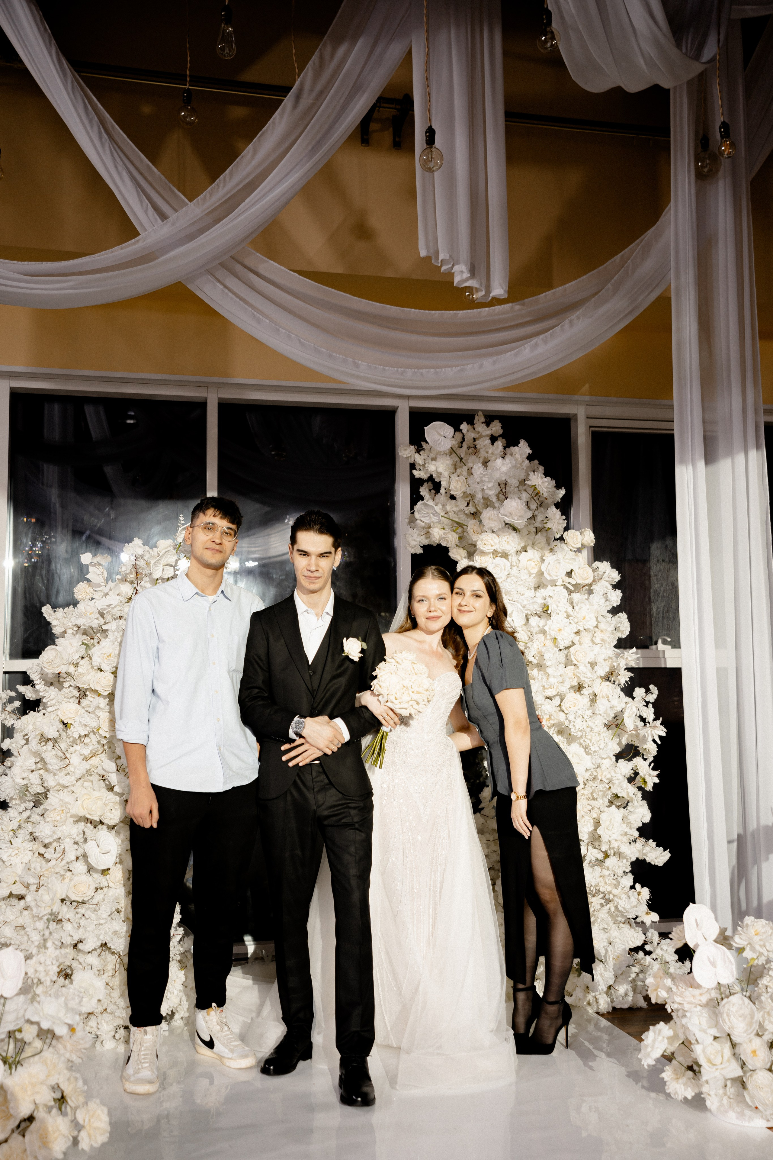 СВАДЕБНАЯ СЬЕМКА СБОРОВ В ОТЕЛЕ И ВЫЕЗД НА ЦЕРЕМОНИЮ (СНЯТО В СИБИРЕ В НИЖНЕВАРТОВСКЕ). Профессиональный фотограф, Санкт-Петербург — Виктория Богомолова