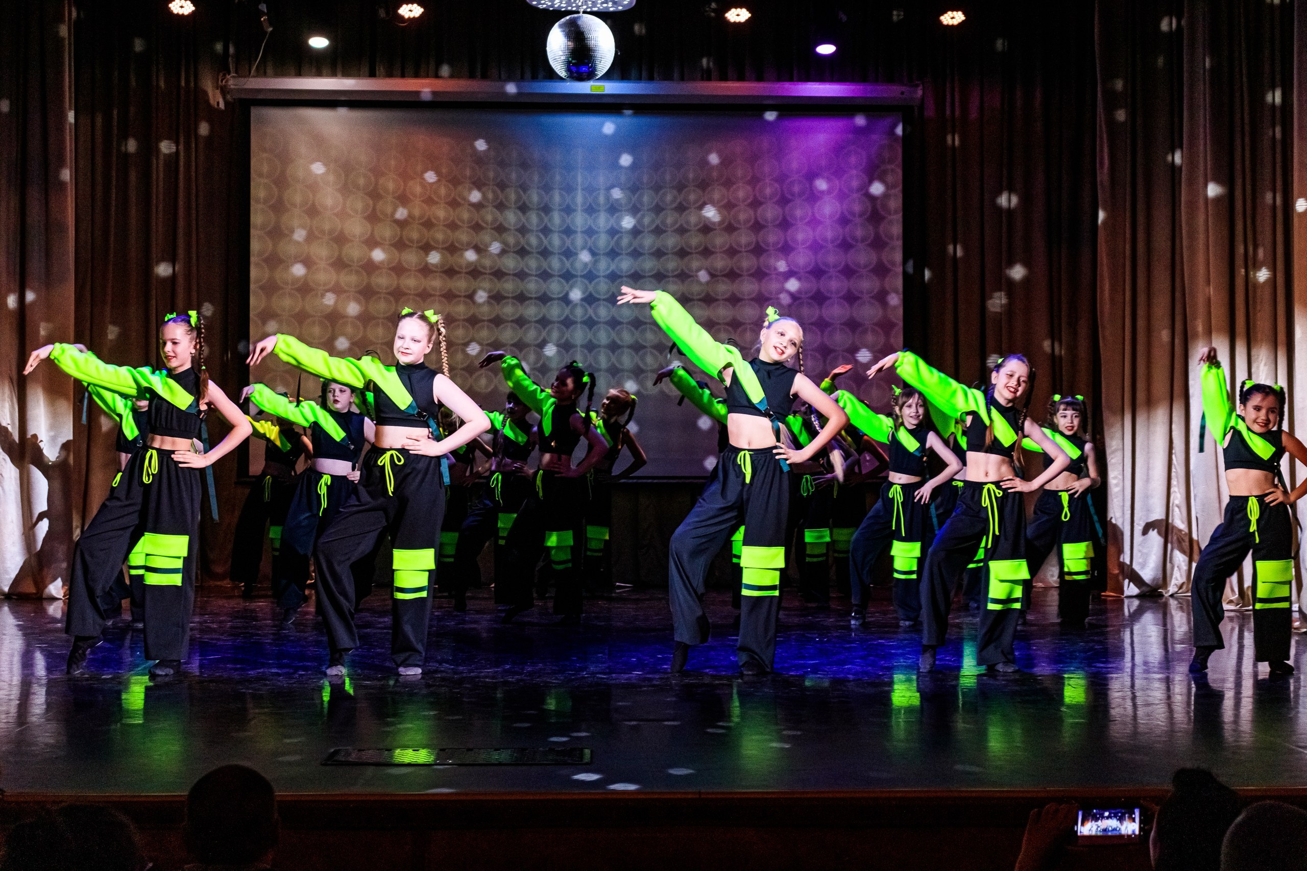 Отчётный концерт Riviera Dance. Май 2024. Фотограф — Новосибирск