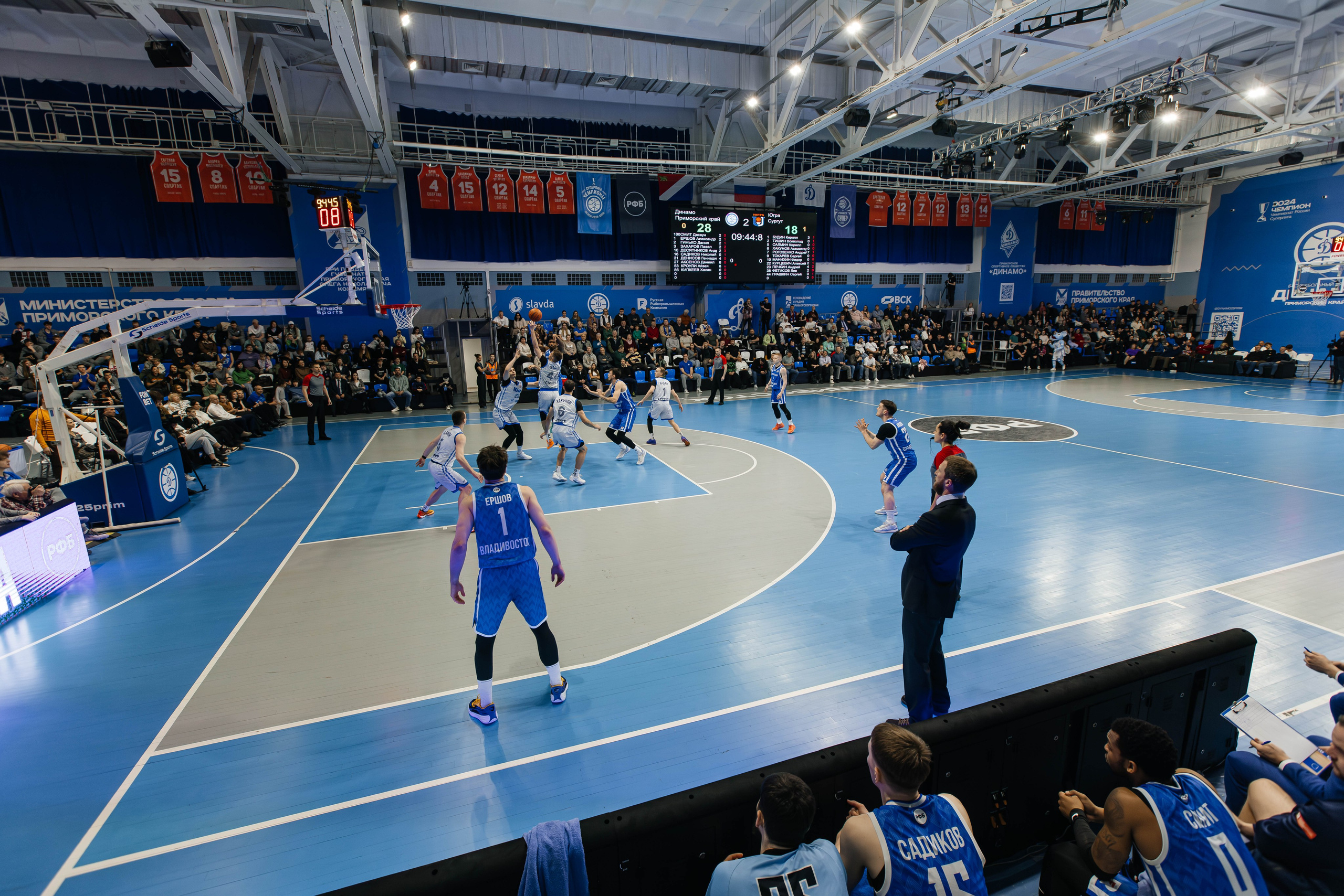 Баскетбол — Динамо. Репортажный и свадебный фотограф во Владивостоке Максим Цой