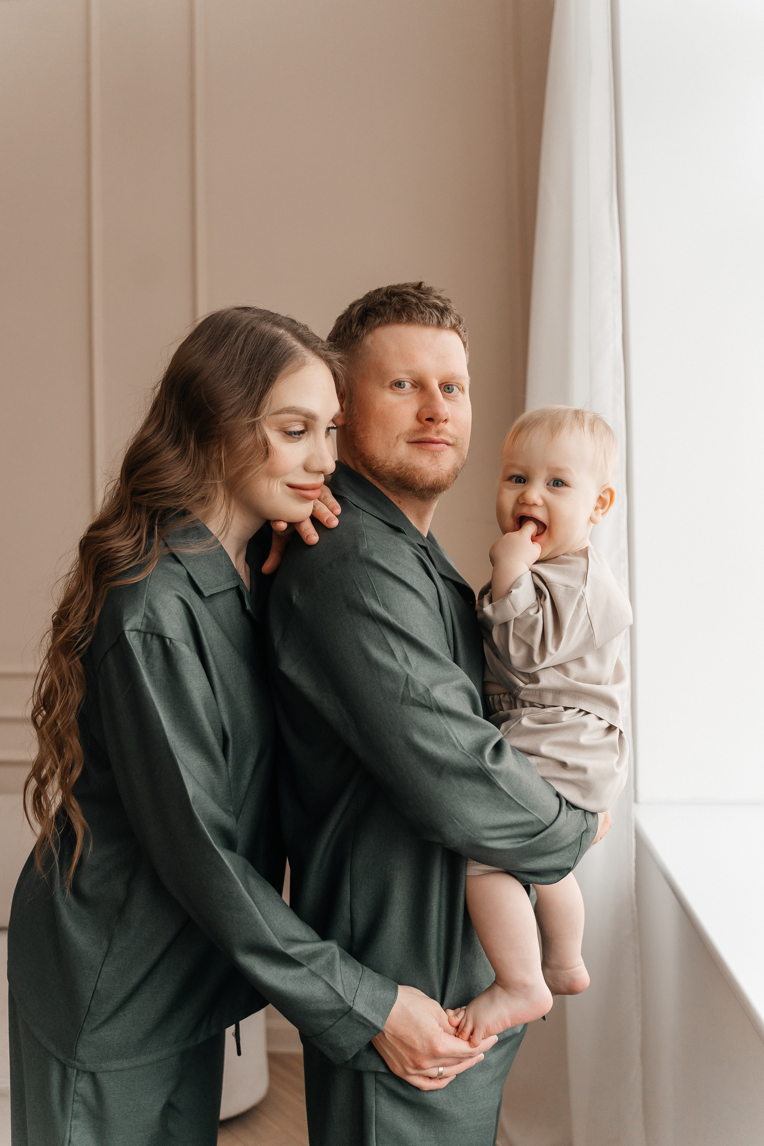 Илья, Таня и Мирон. Волик Мария