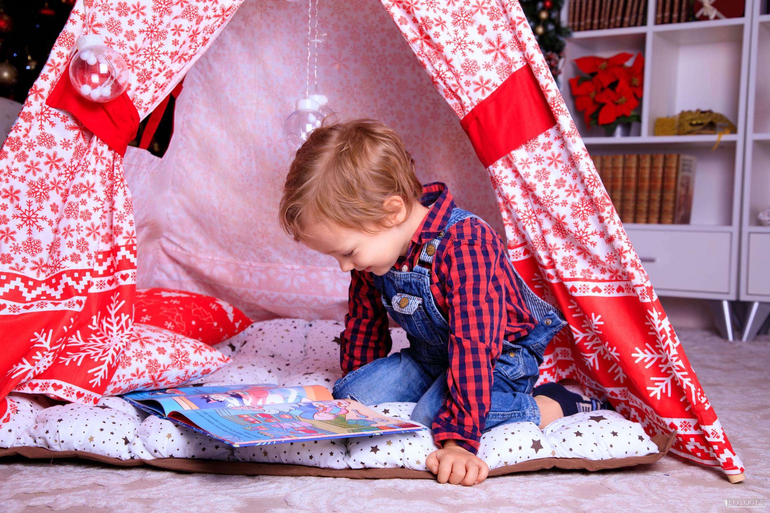 Фотосессия Мальчиков до 3 лет в Студии — Fotogen. Интерьерная фотостудия FOTOGEN г. Краснодар