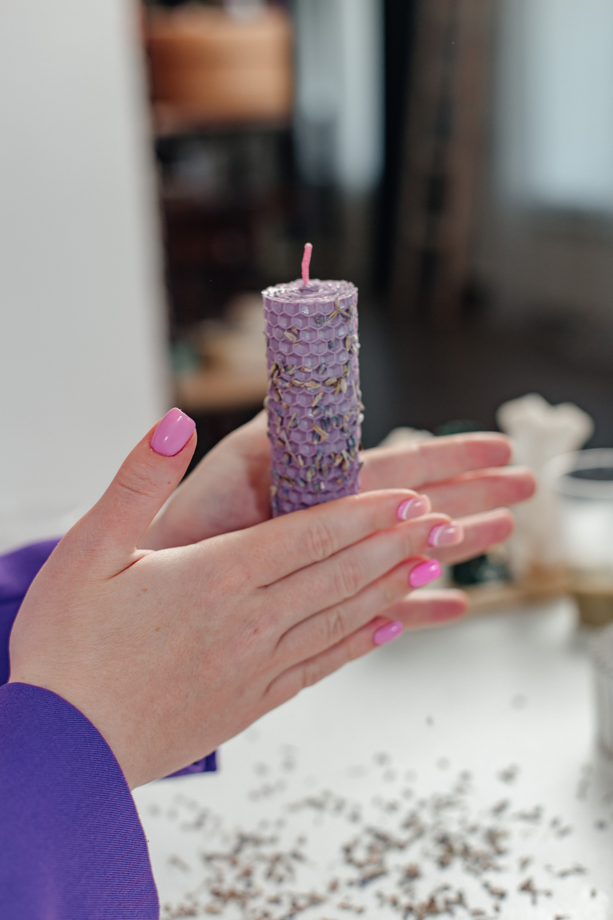 Индивидуальный мастер-класс по созданию свеч из вощины в Казани