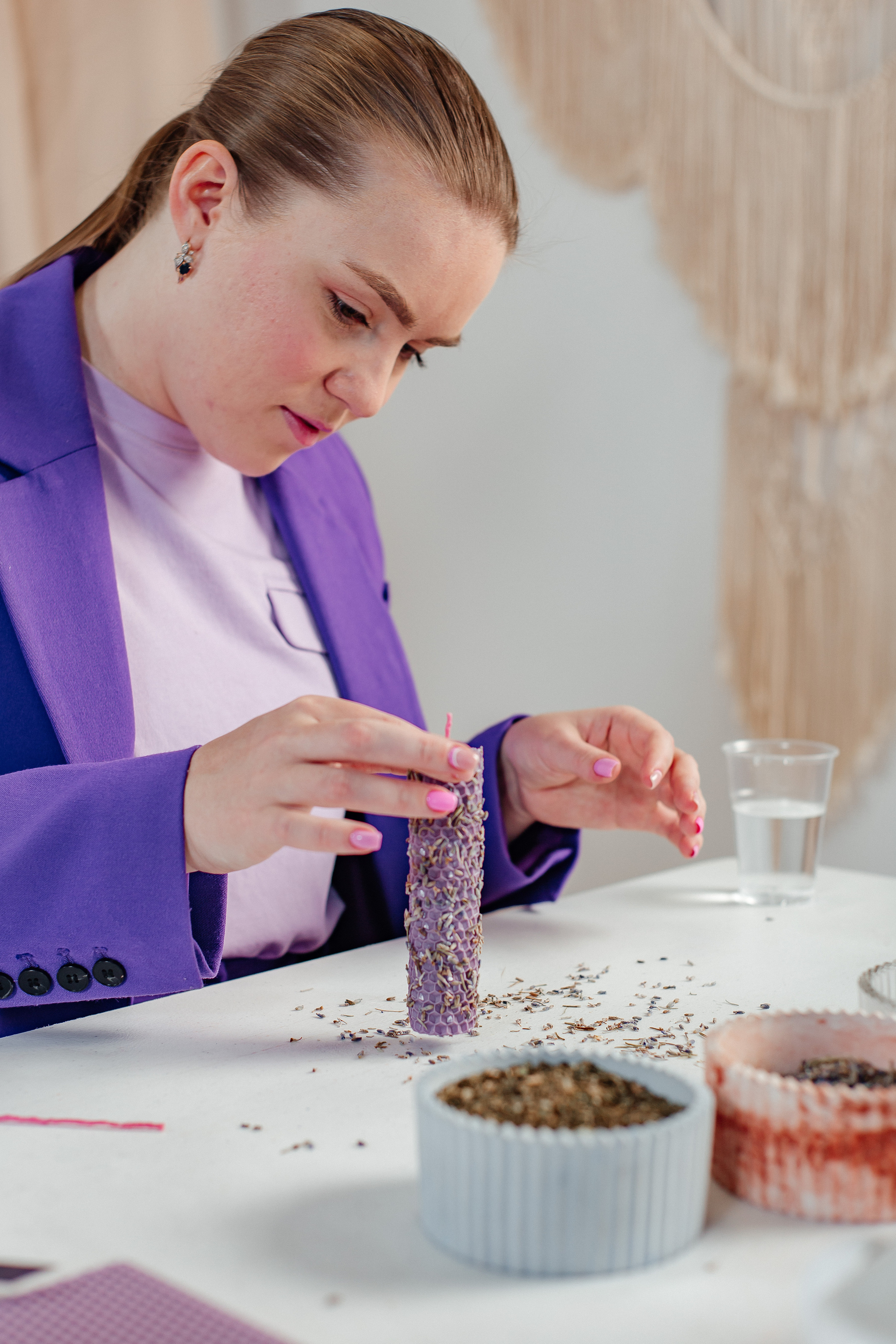 Индивидуальный мастер-класс по созданию свеч из вощины в Казани