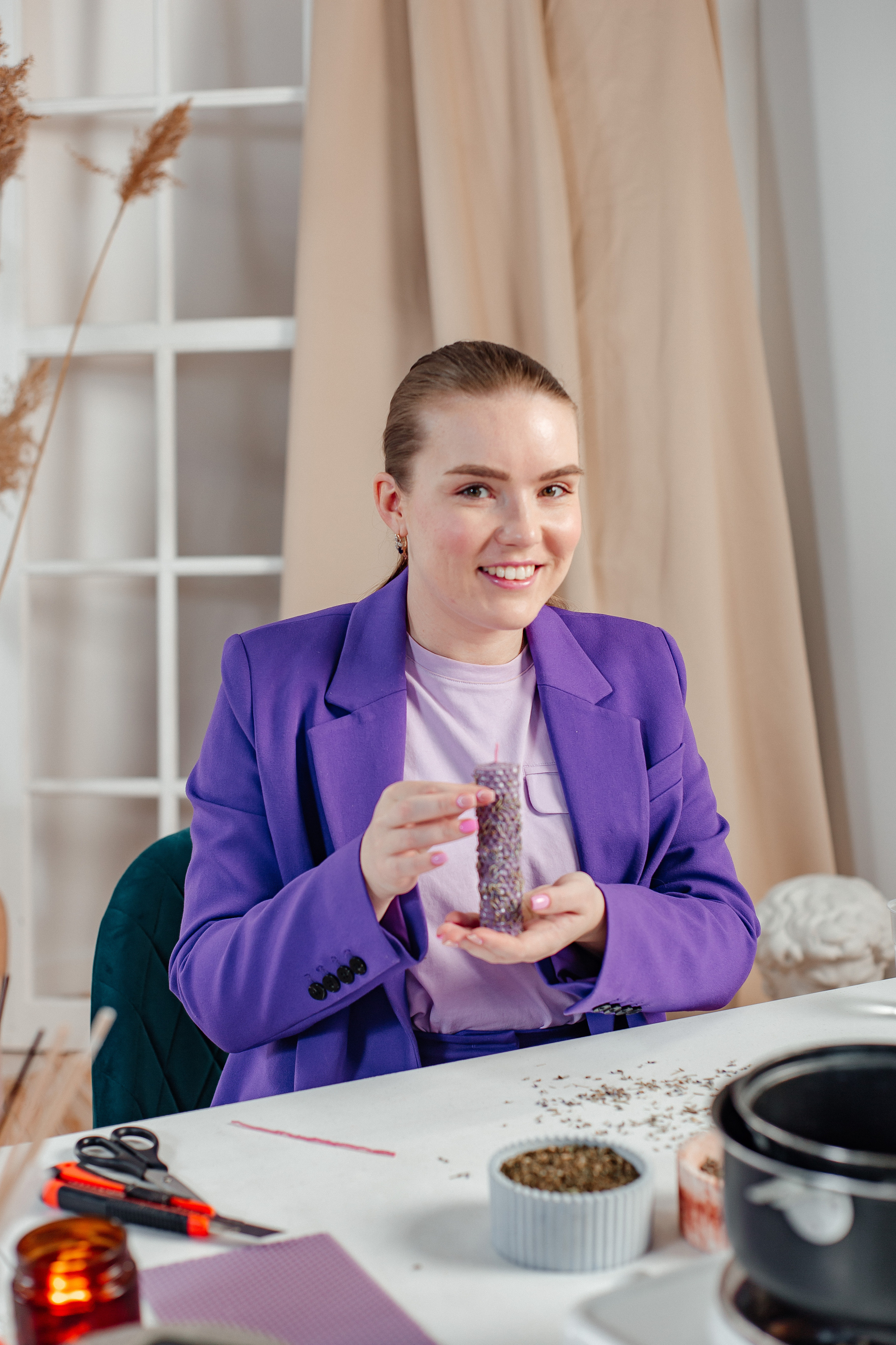 Индивидуальный мастер-класс по созданию свеч из вощины в Казани