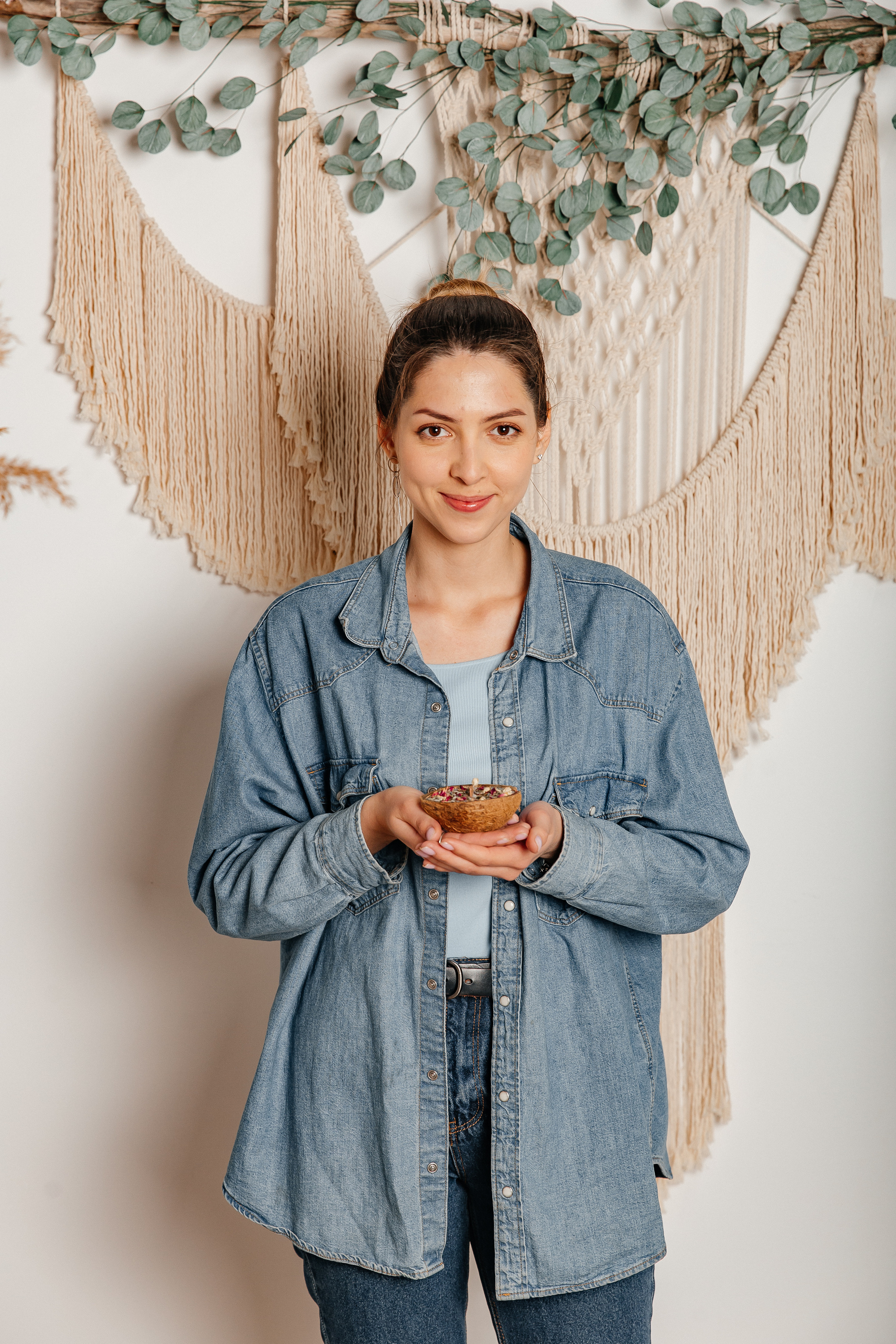 Создать свечи в кокосе в творческой мастерской AROMALAGE