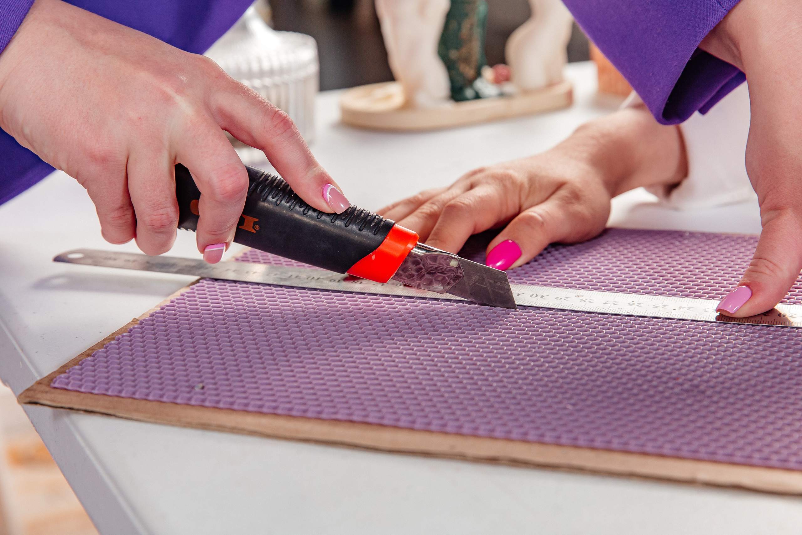 Индивидуальный мастер-класс по созданию свеч из вощины в Казани