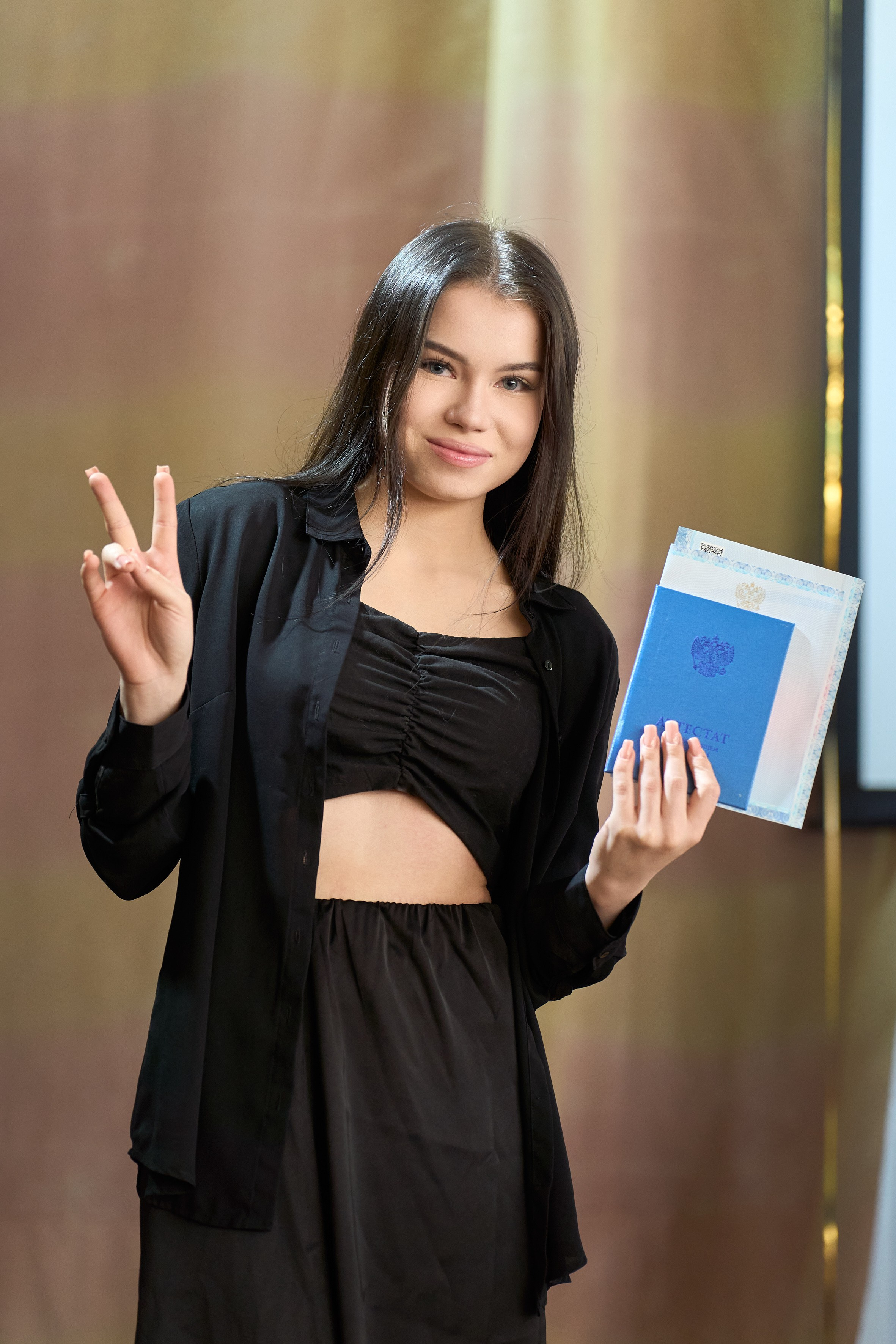 Вручение аттестатов 11 класс. Репортажный и портретный фотограф в Томске Ларионов Артём