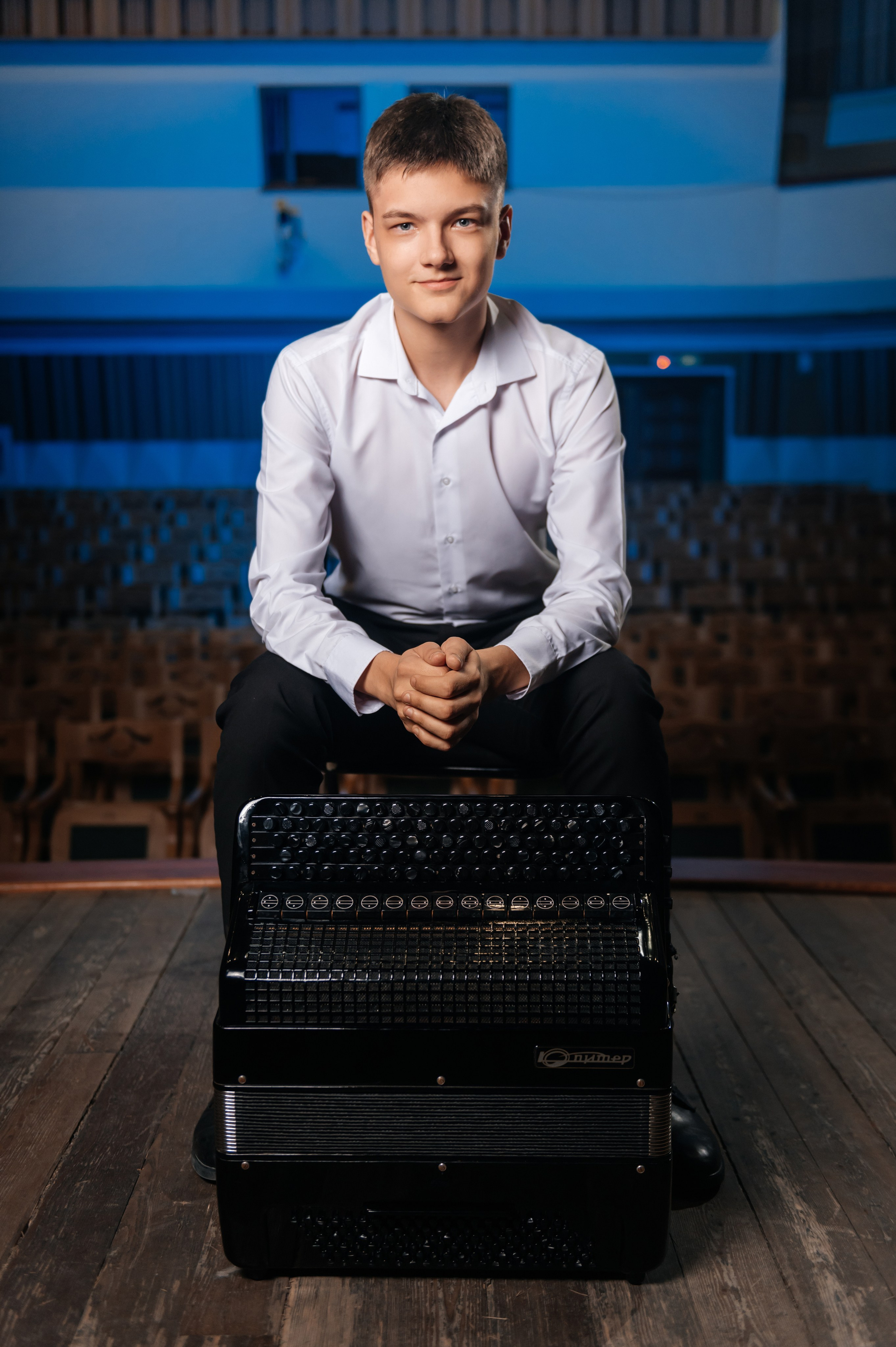 Старшие классы. Современные выпускные альбомы в Новосибирске