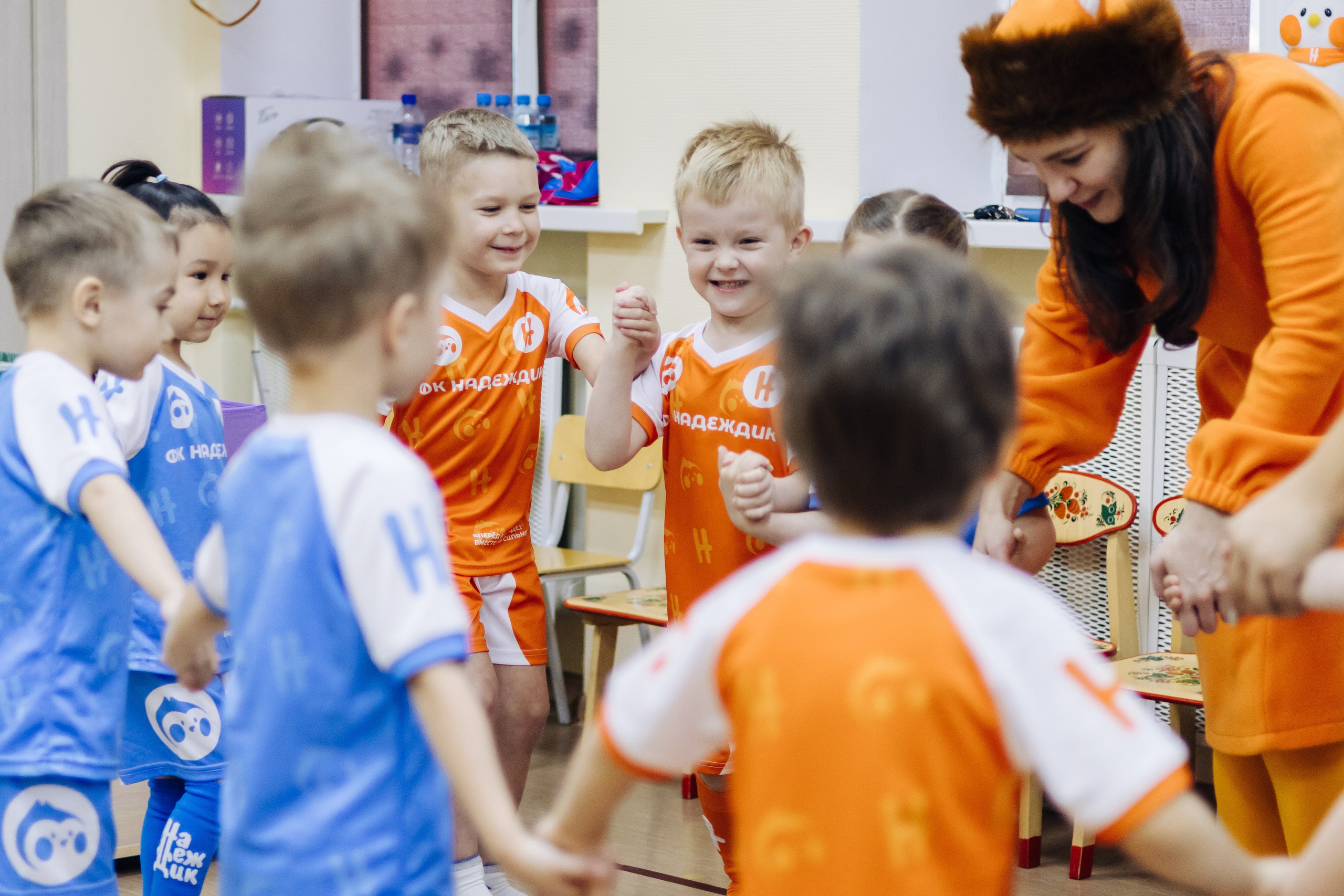 Фотосессия с кубком в детских садах г. Магнитогорска. Денис Прохоров Фотограф в г. Магнитогорск