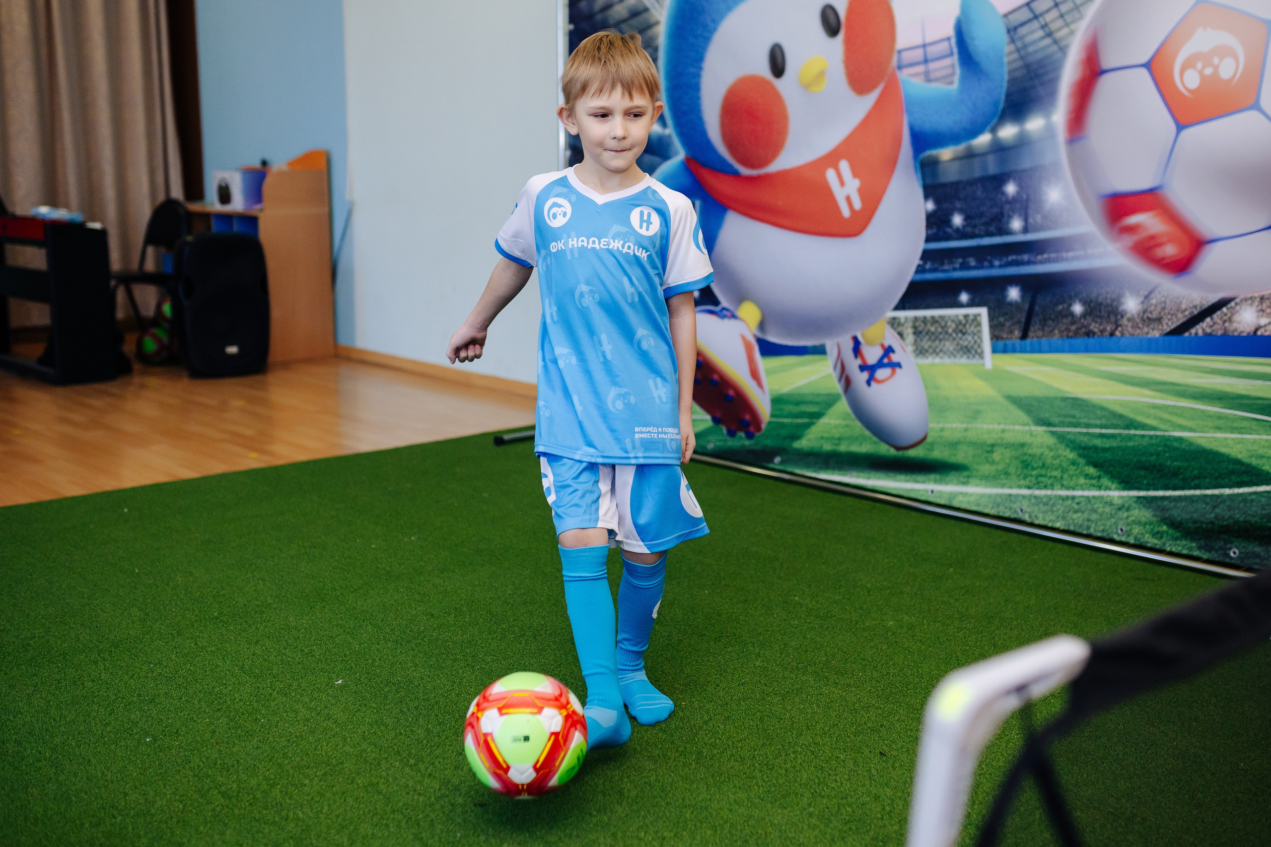 Фотосессия с кубком в детских садах г. Магнитогорска. Денис Прохоров Фотограф в г. Магнитогорск