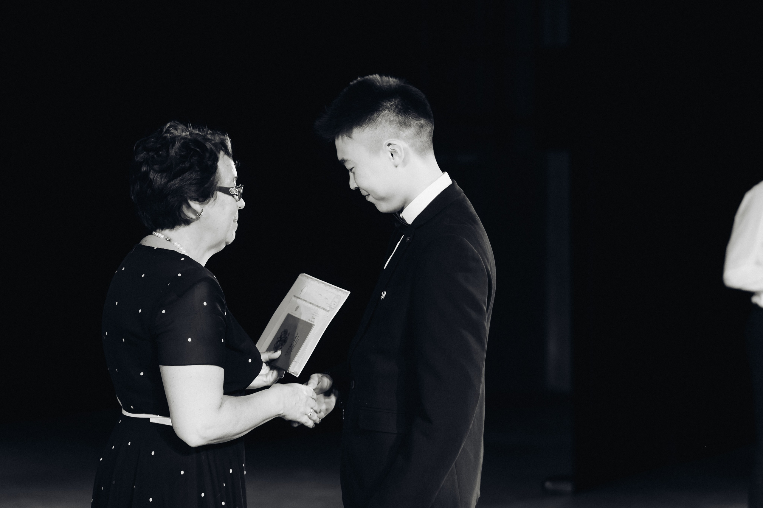 Вручение аттестатов 14 Гимназия. Свадебный и семейный фотограф в Улан-Удэ