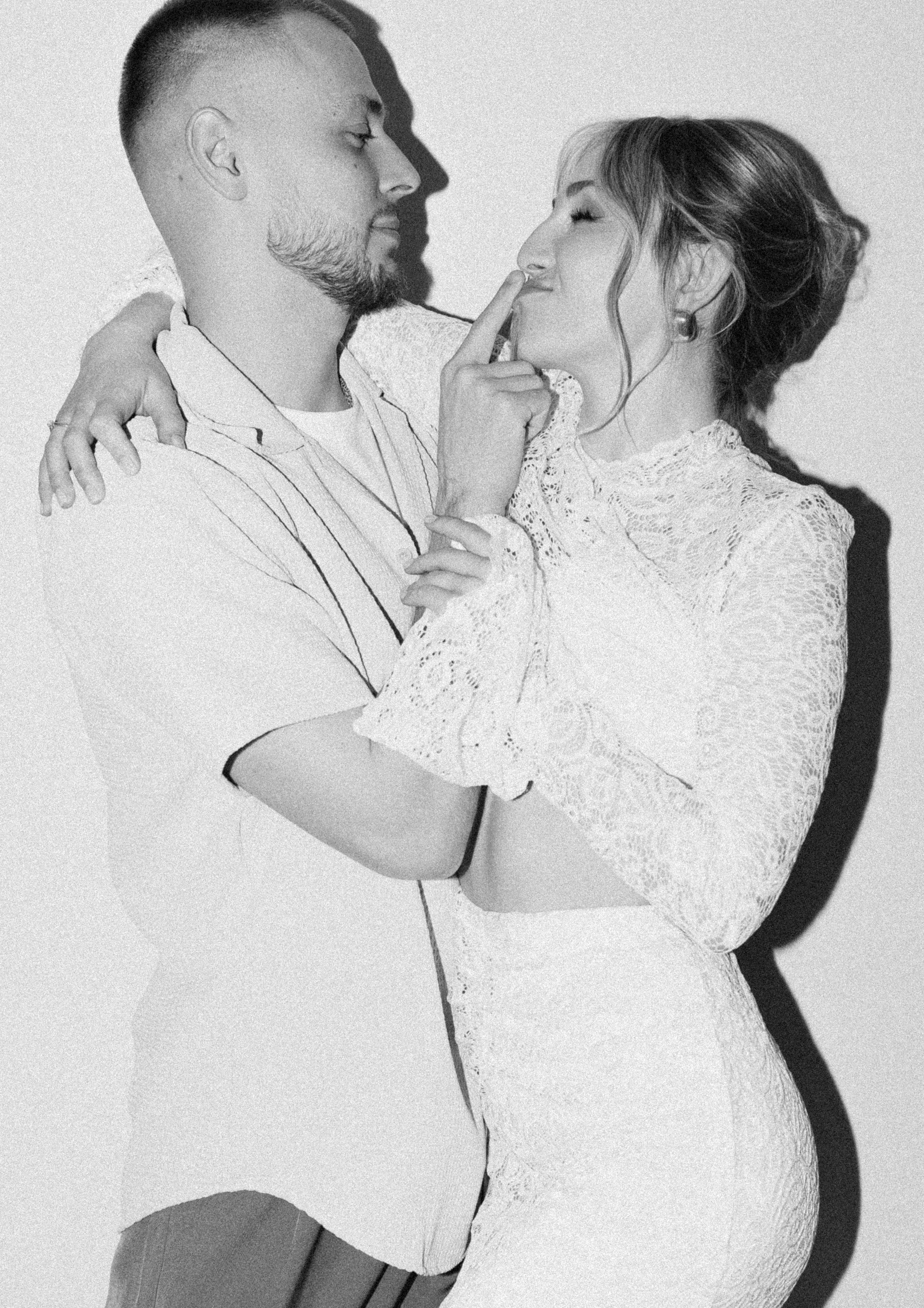 От любви есть только одно средство: любить ещё больше