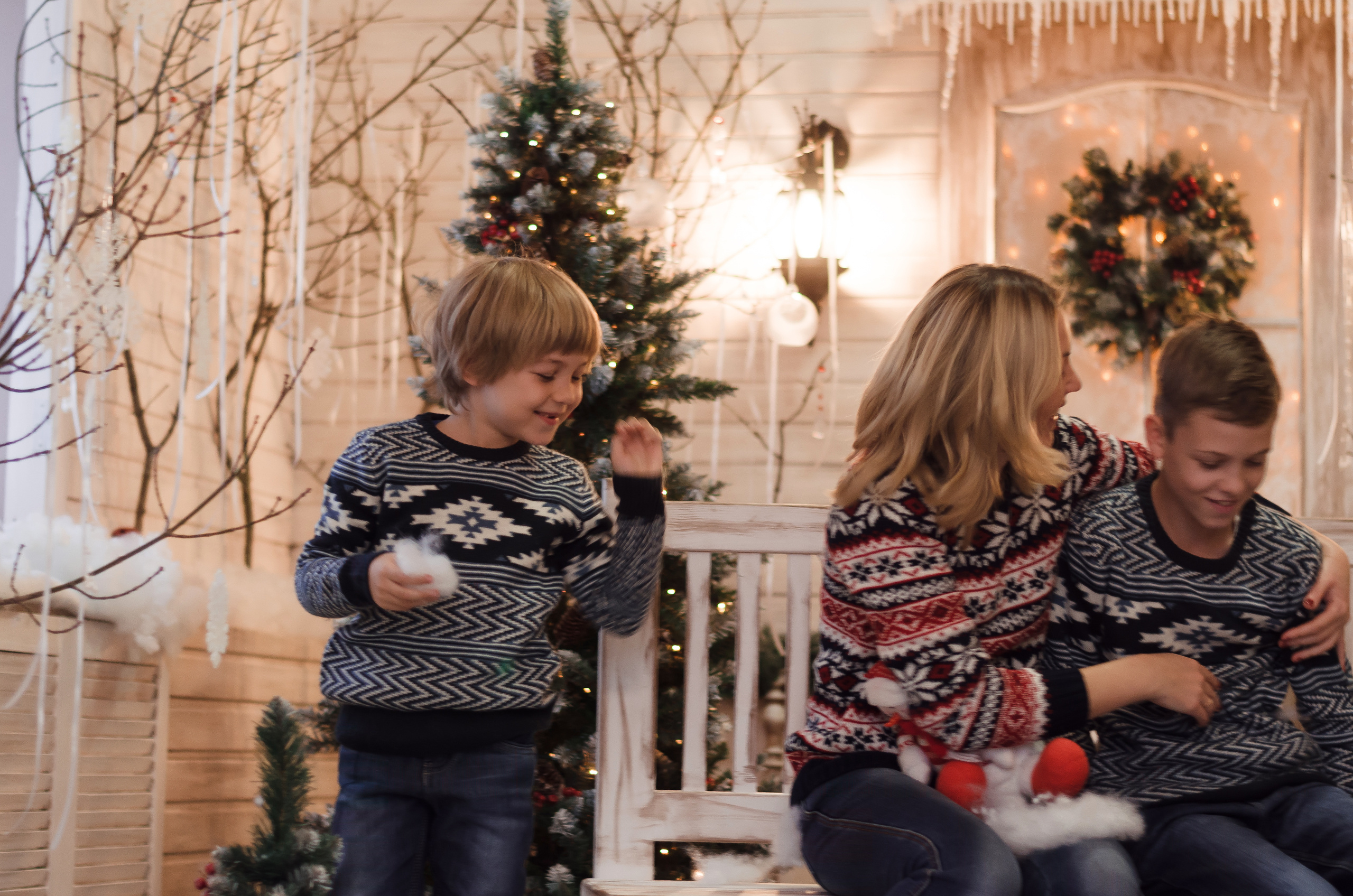 Отец, дочь и два внука. Предновогодняя съемка. Фотограф Ирина Курта