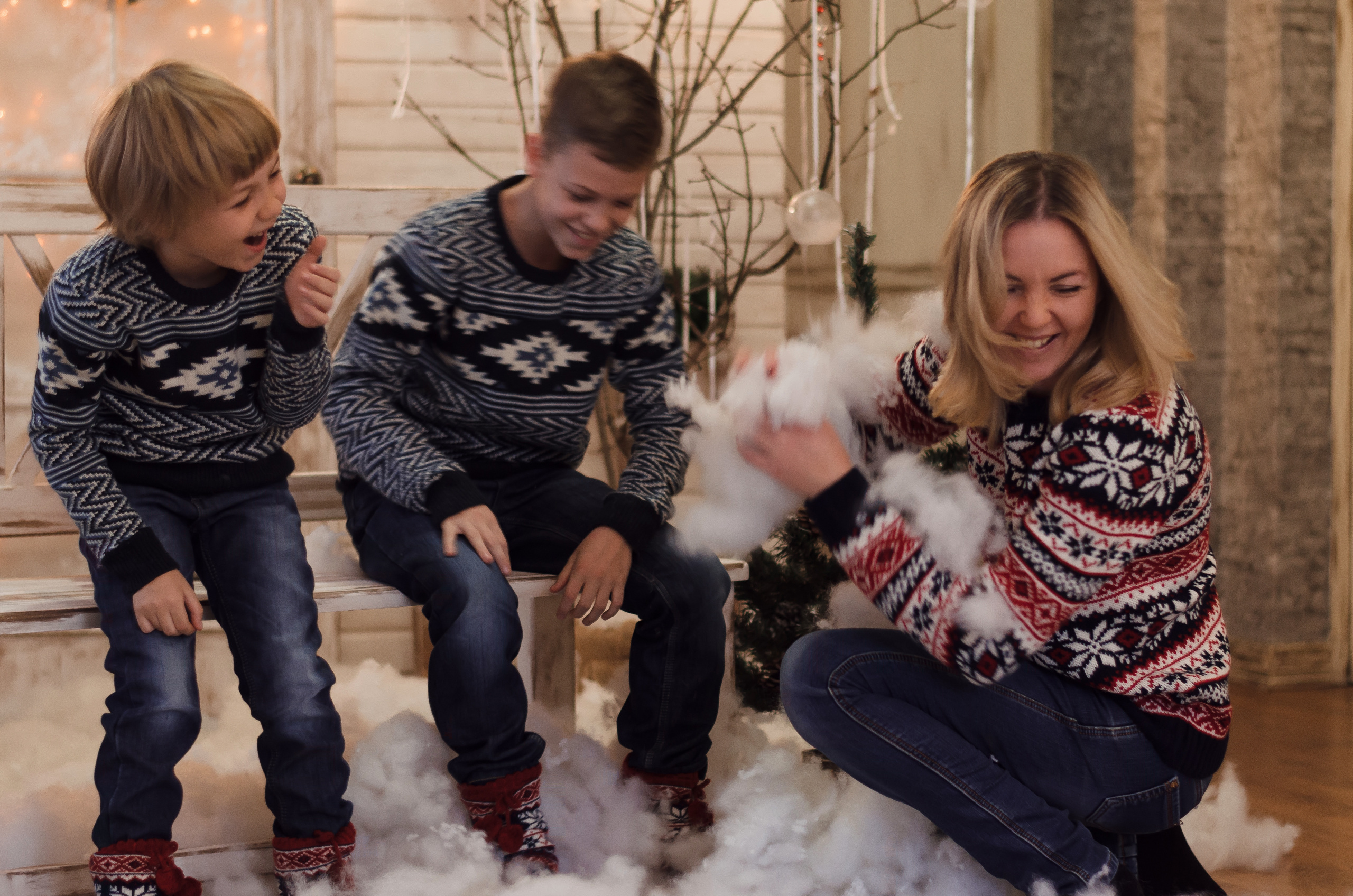 Отец, дочь и два внука. Предновогодняя съемка. Фотограф Ирина Курта