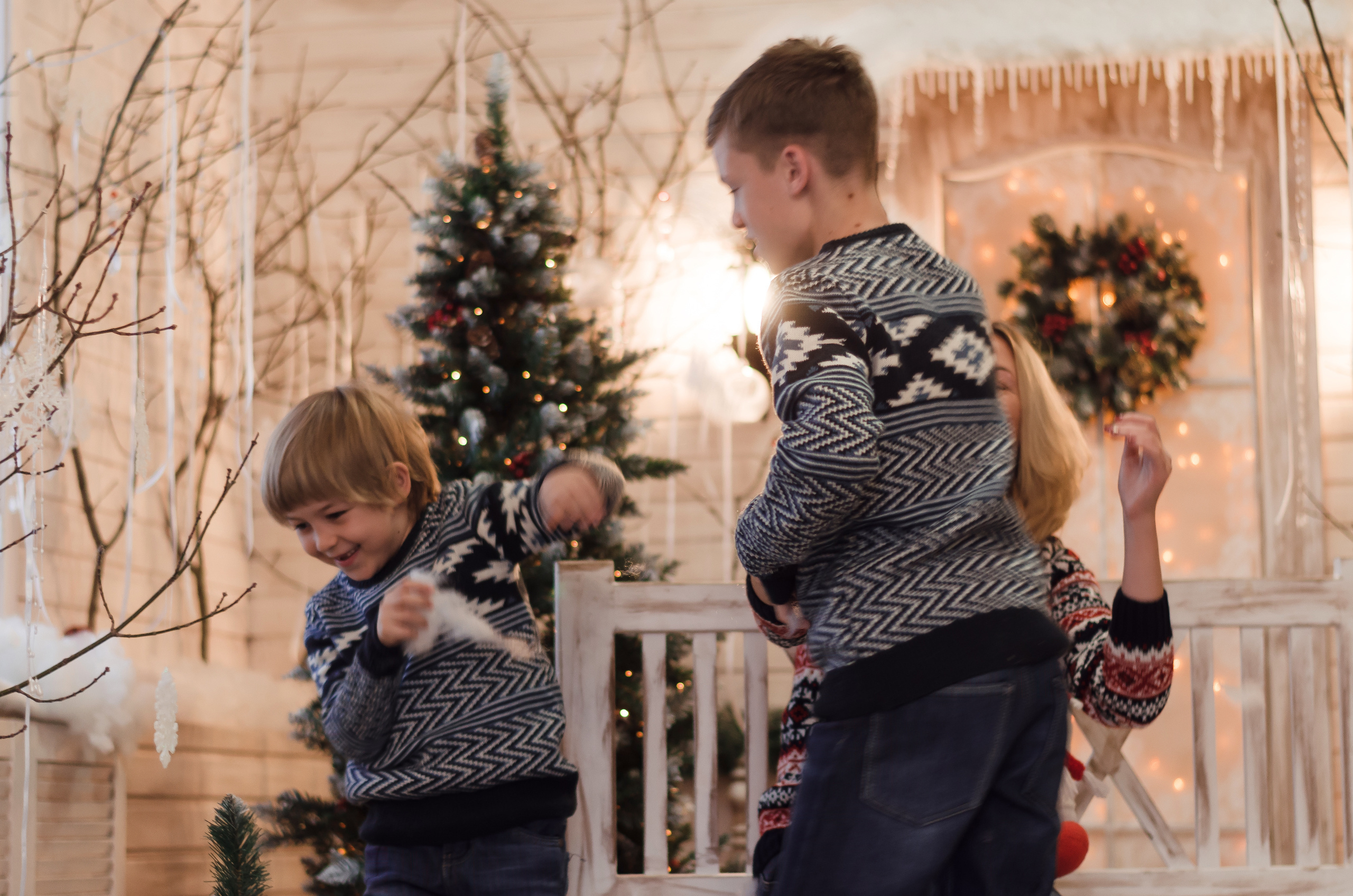 Отец, дочь и два внука. Предновогодняя съемка. Фотограф Ирина Курта