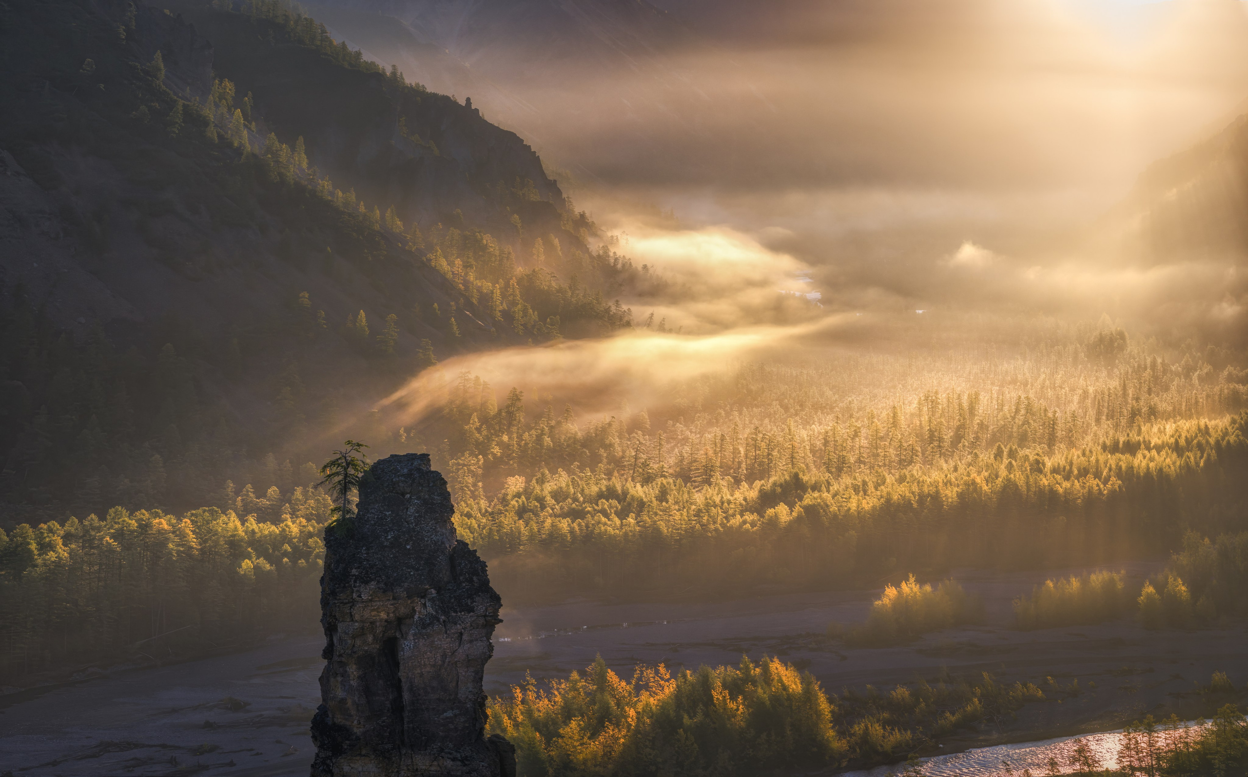 Неизвестная Колыма: Хетинские столбы и Эликчанские озера