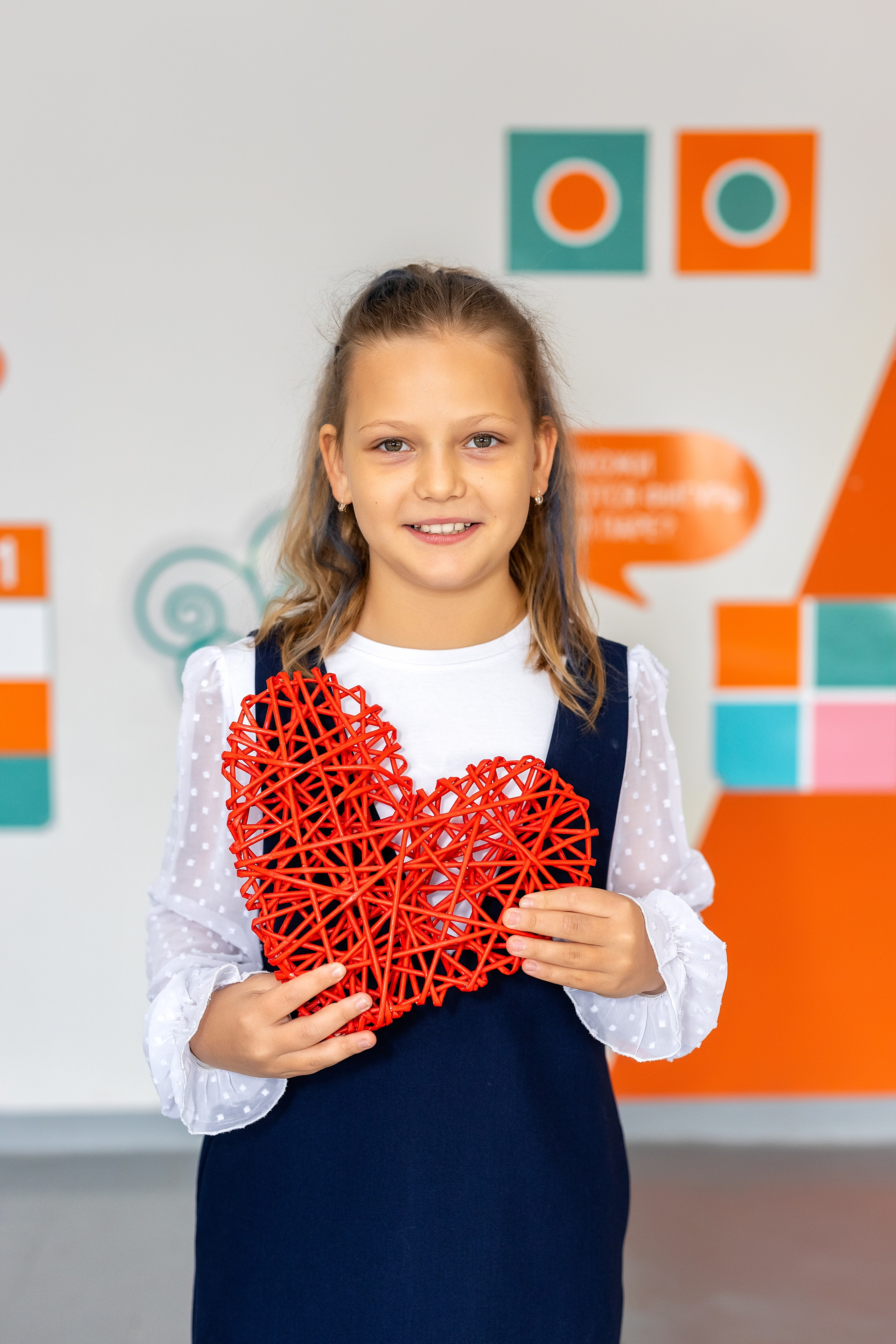 Школа № 4 имени В. Н. Косова, 4б. п.Тавричанка. Стильный выпускной альбом Владивосток фотограф Вероника Мигачева
