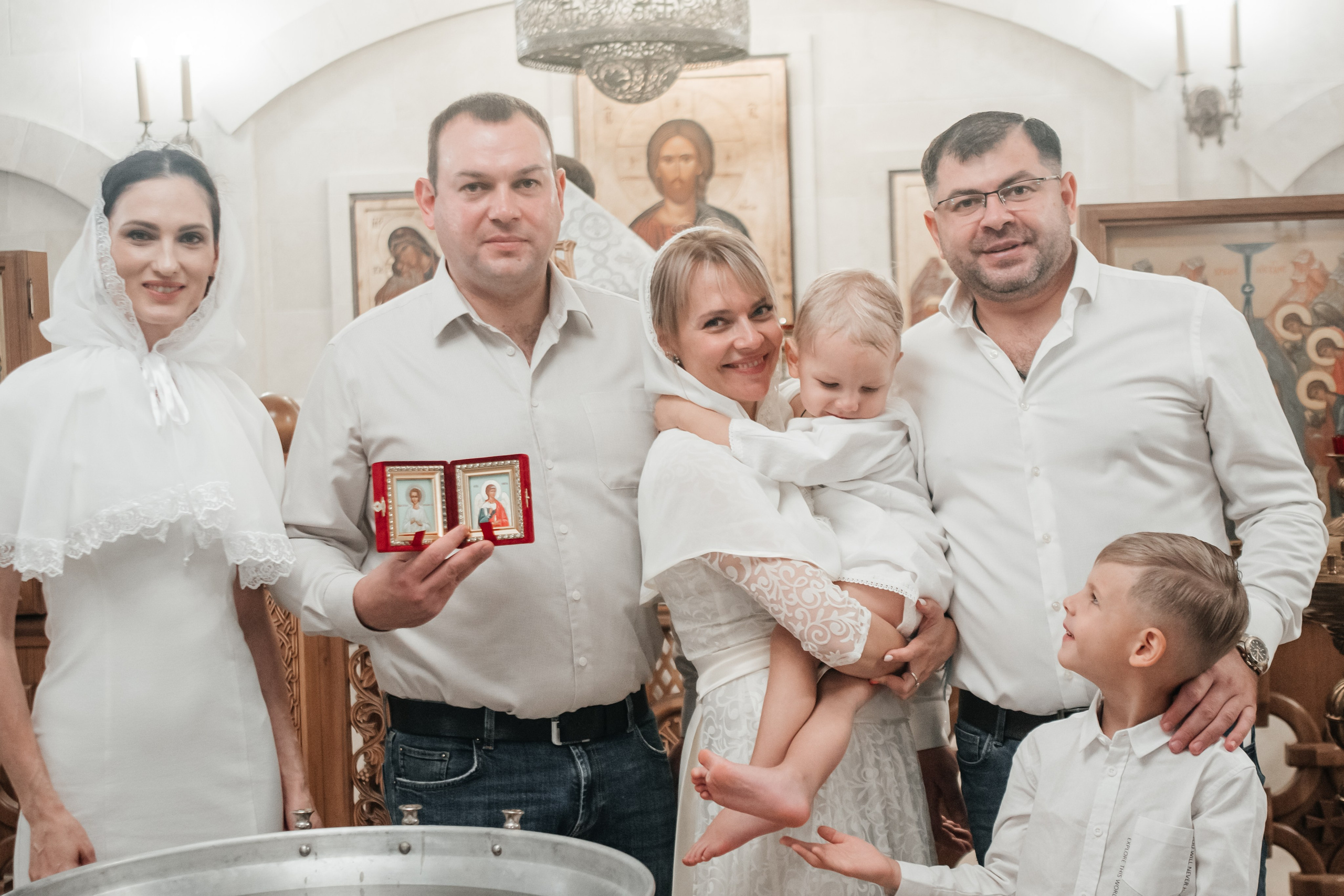 Крещение Артемия. Семейный фотограф в Москве и Подмосковье Иванова Нина