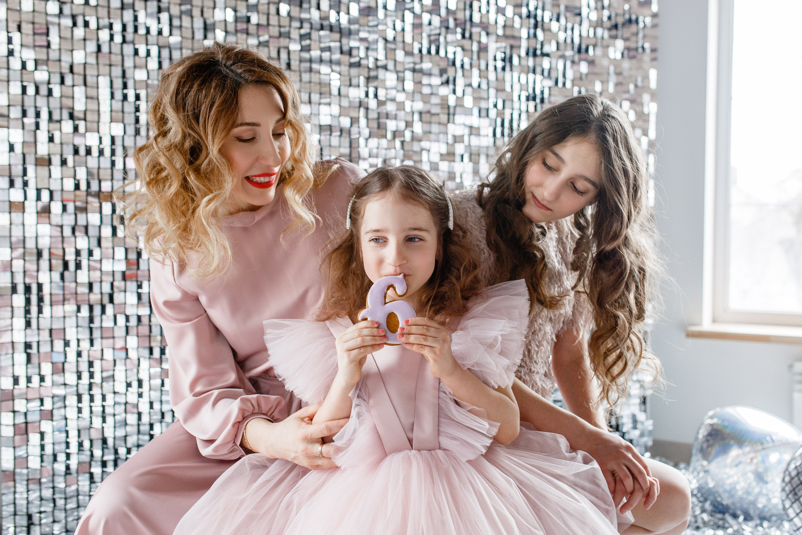 Семейная фотосессия для мамы и дочек — homestudio.photo Смоленск. Фотограф в Смоленске Ольга Давыдова