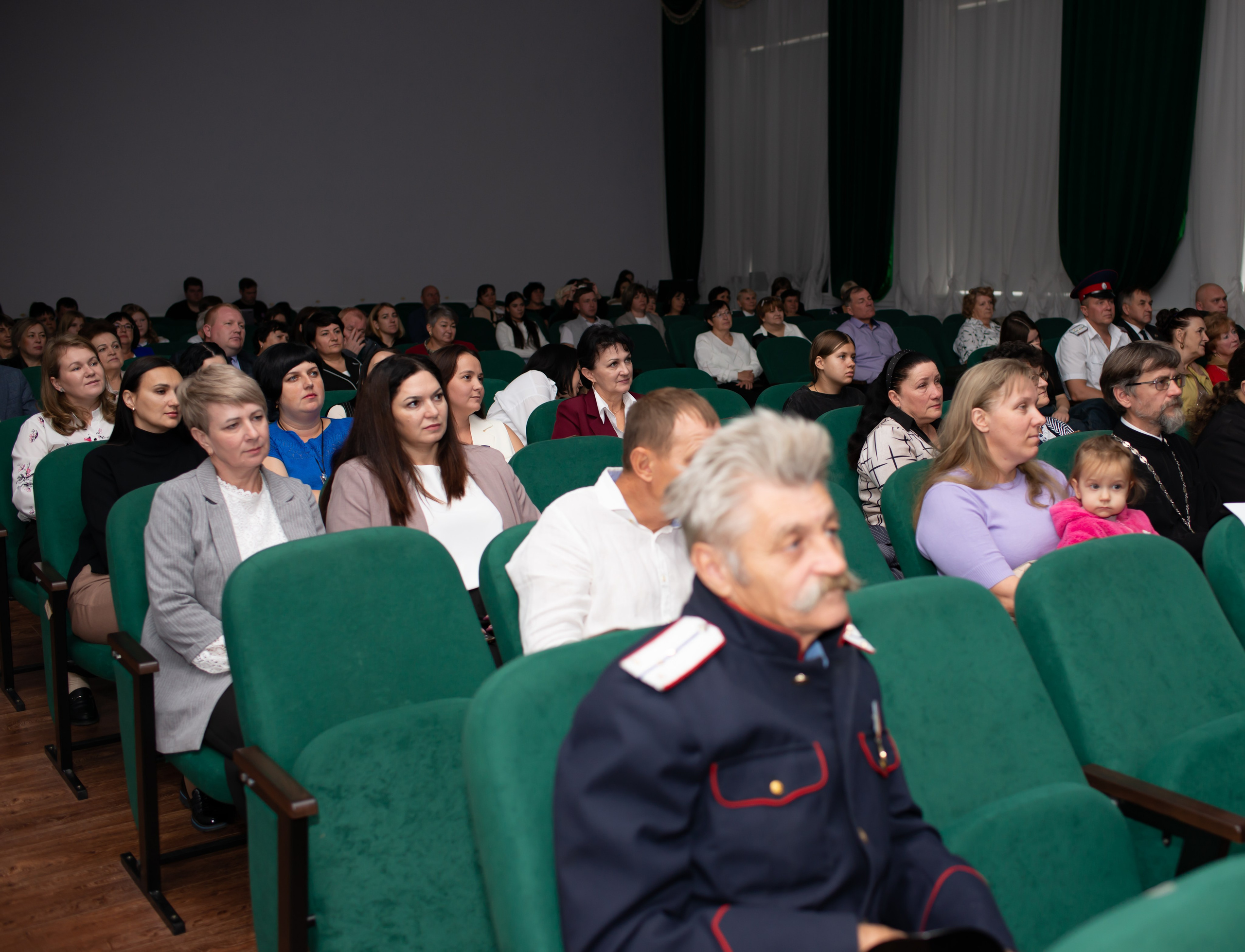 320-летие ст. Кривянской_МБОУ СОШ 72_13.10.2025. Фотограф_Юлия Симонова