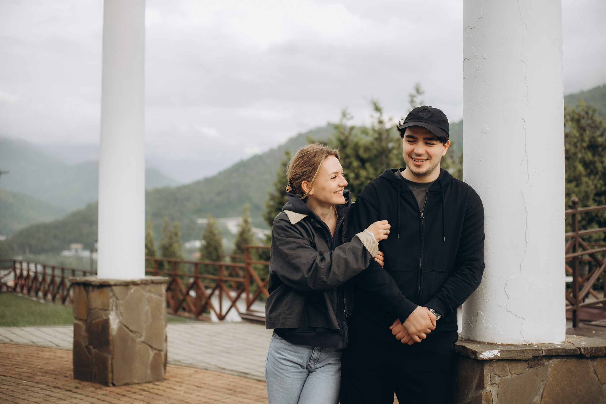 Фруктовый сад. Семейный и свадебный фотограф Сочи Адлер Сириус Красная поляна