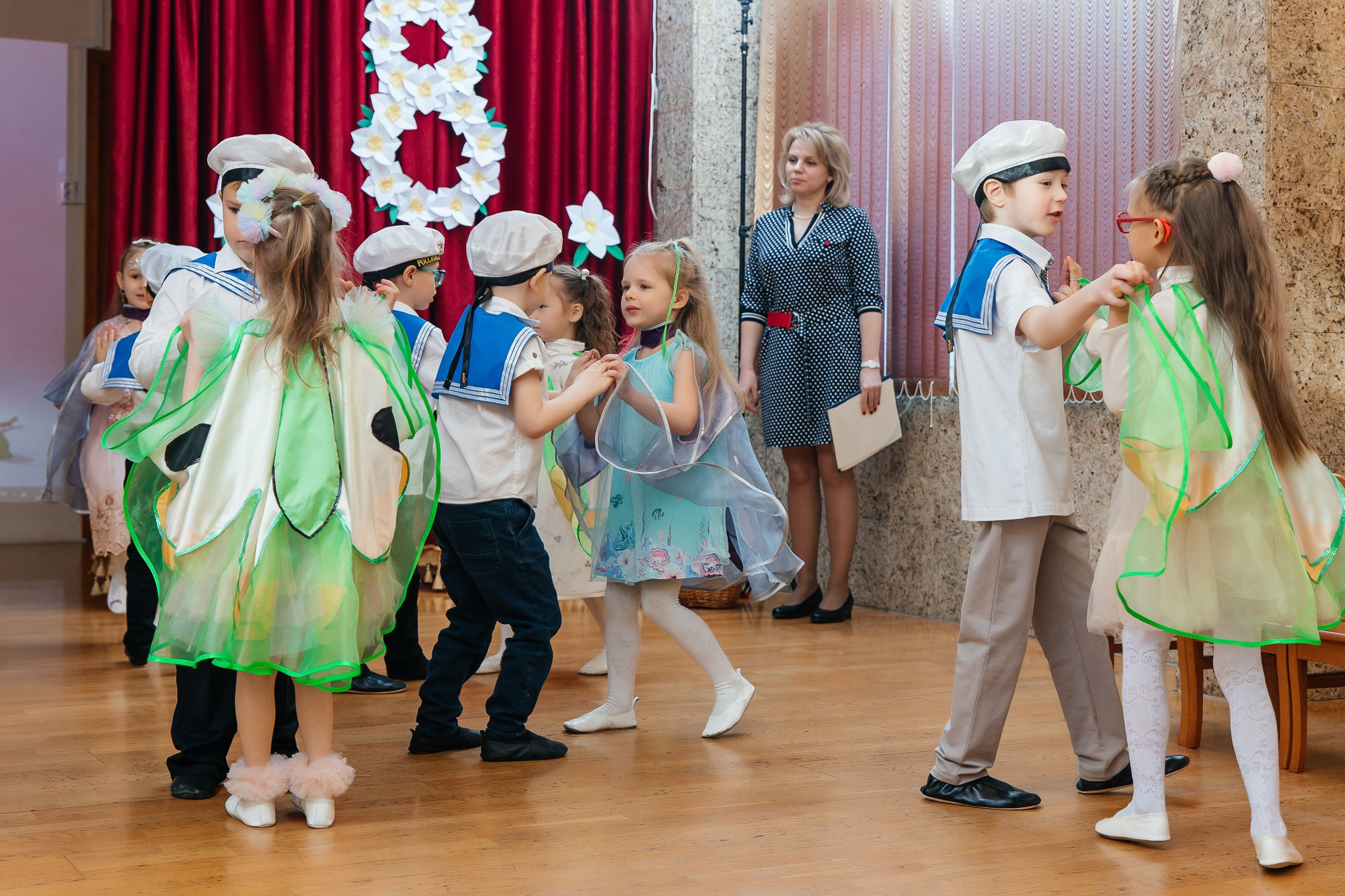 Детский сад № 93 — Утренник (10.03.2023). Свадебный и семейный фотограф Крамар Наталья