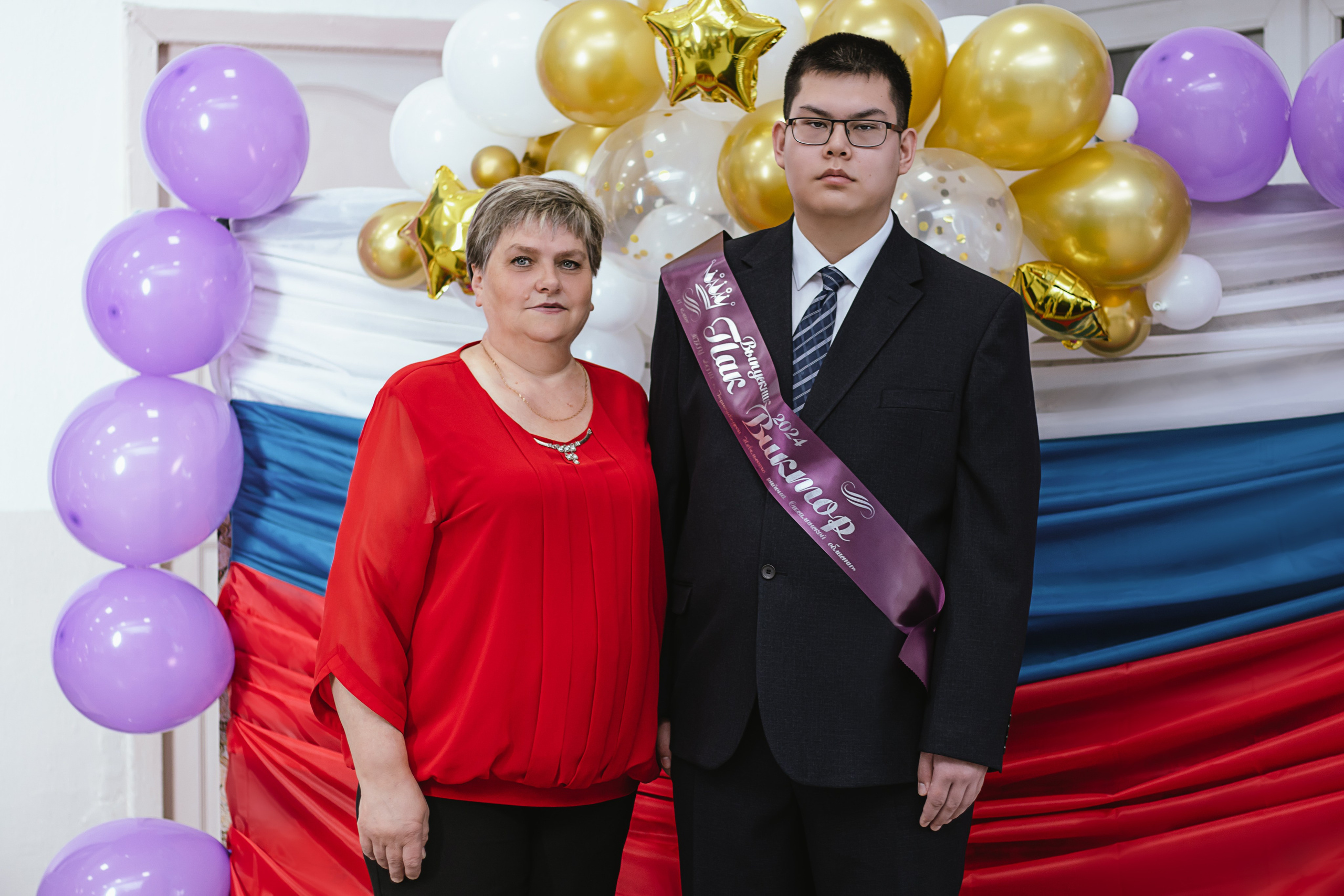 Последний звонок Виктора. Горнозаводск, выпуск 2024. Семейный фотограф в Невельске Виолетта Киселева-Лелейка