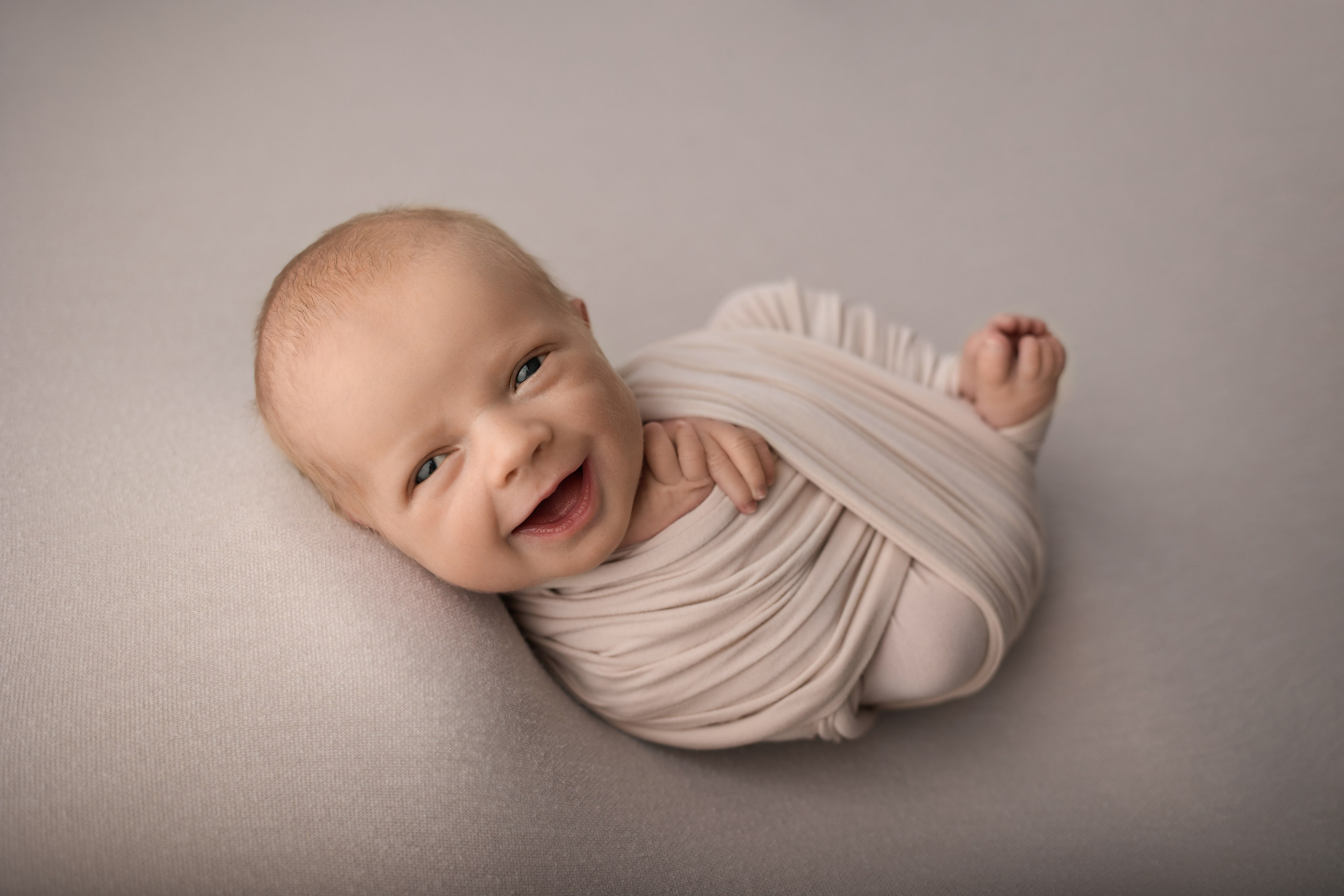 НОВОРОЖДЕННЫЕ. ФОТОГРАФ НОВОРОЖДЕННЫХ ЧЕРЕПОВЕЦ САНКТ-ПЕТЕРБУРГ