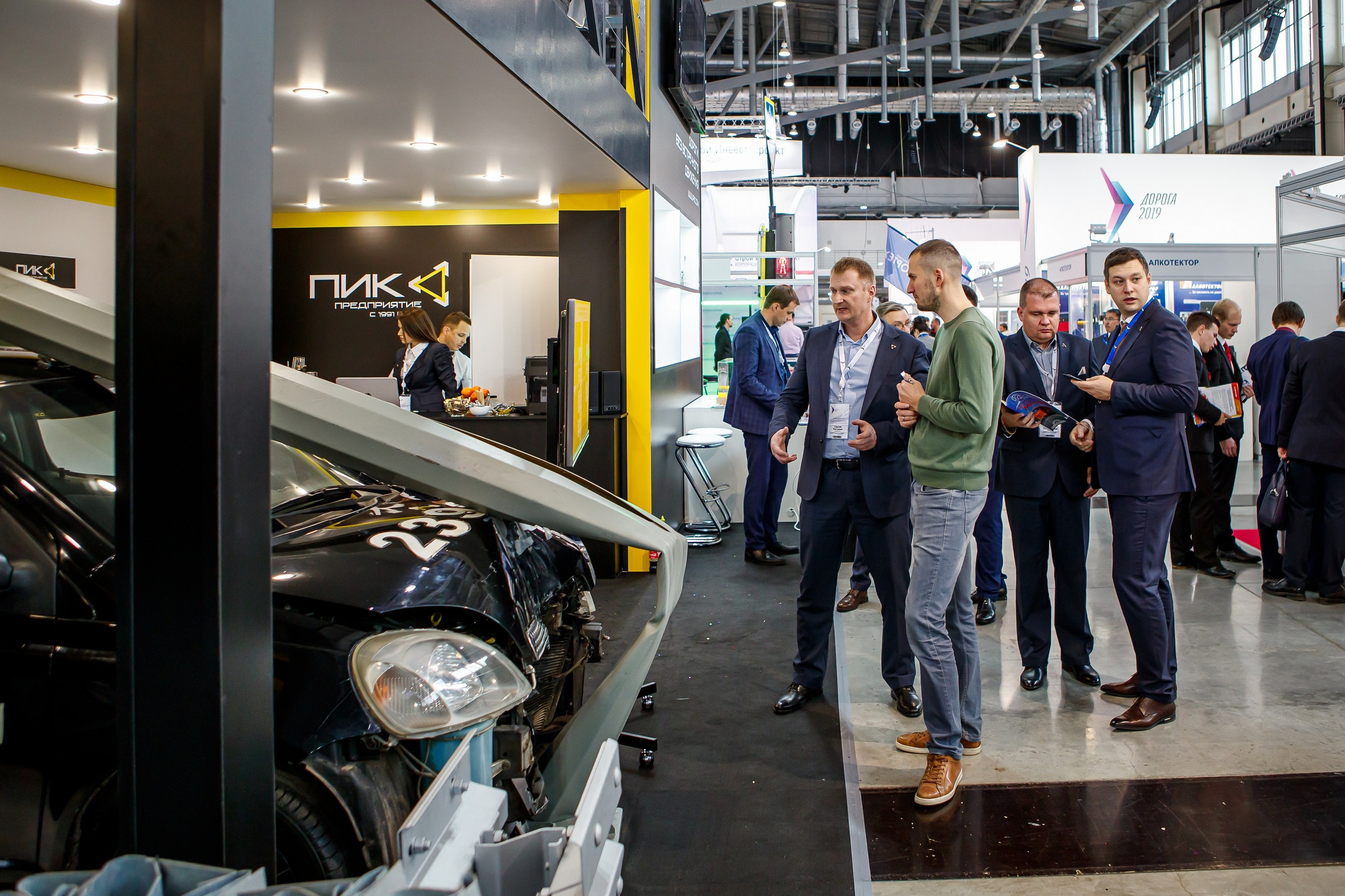 Фотосъёмка работы стенда для Предприятия ПИК. Фотограф на выставку в Москве