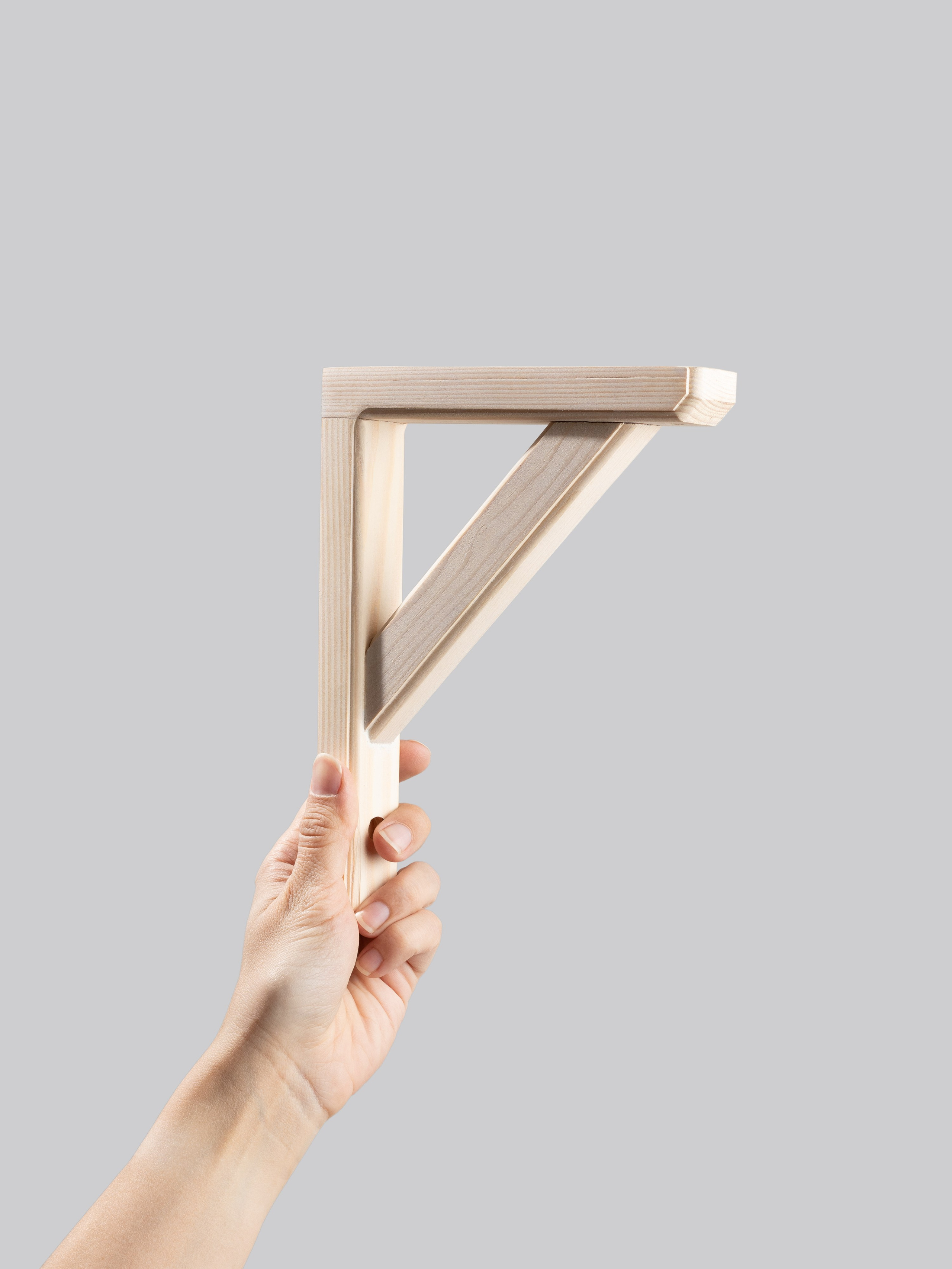 Фото деревянных консолей для полок на вайлдберриз. Предметный фотограф Северова Екатерина | Профессиональная предметная съёмка фото и видео в Санкт-Петербурге