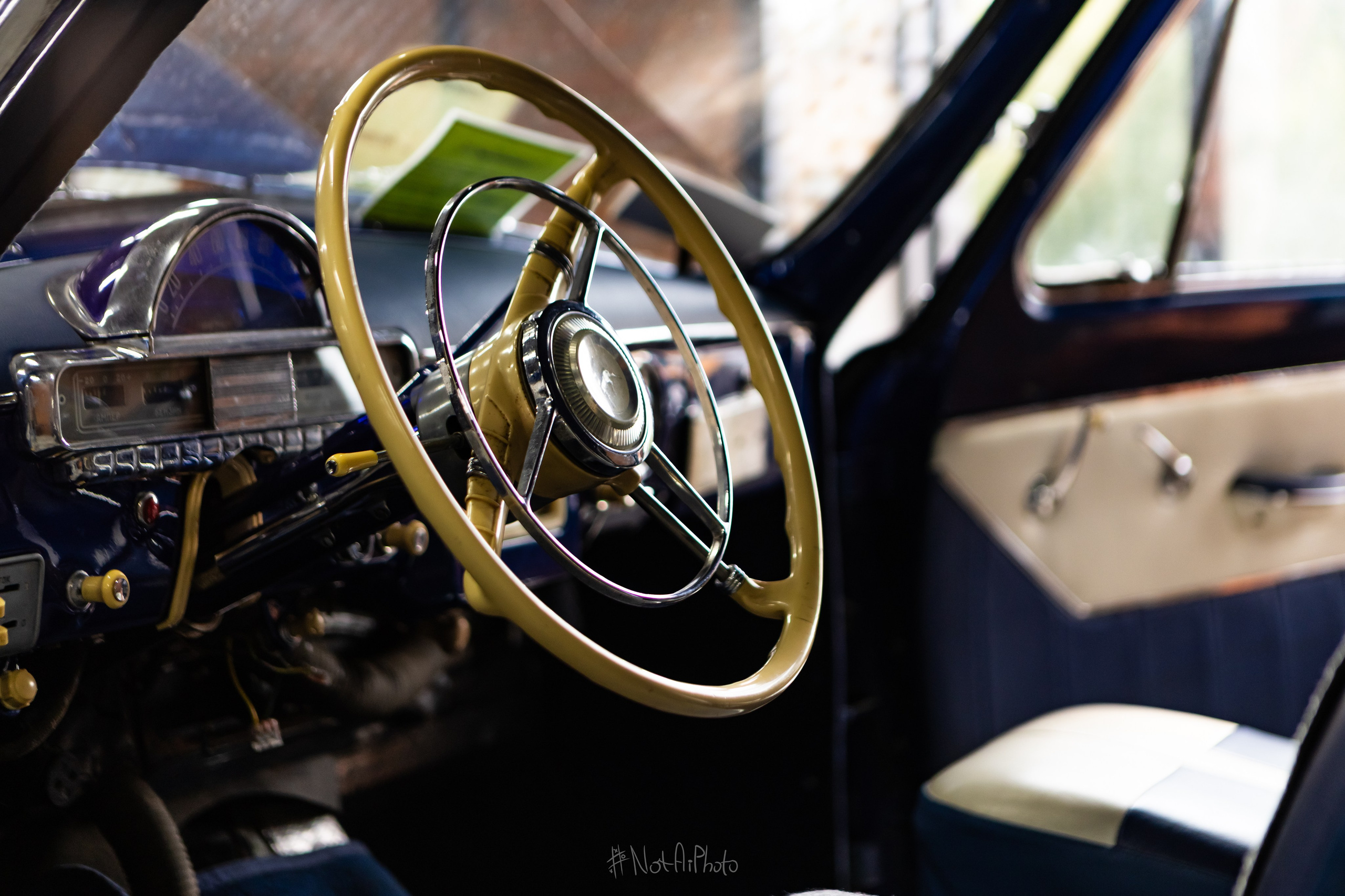 Съемка тактильного авто-музея. #NotAiPhoto — автомобильный фотограф