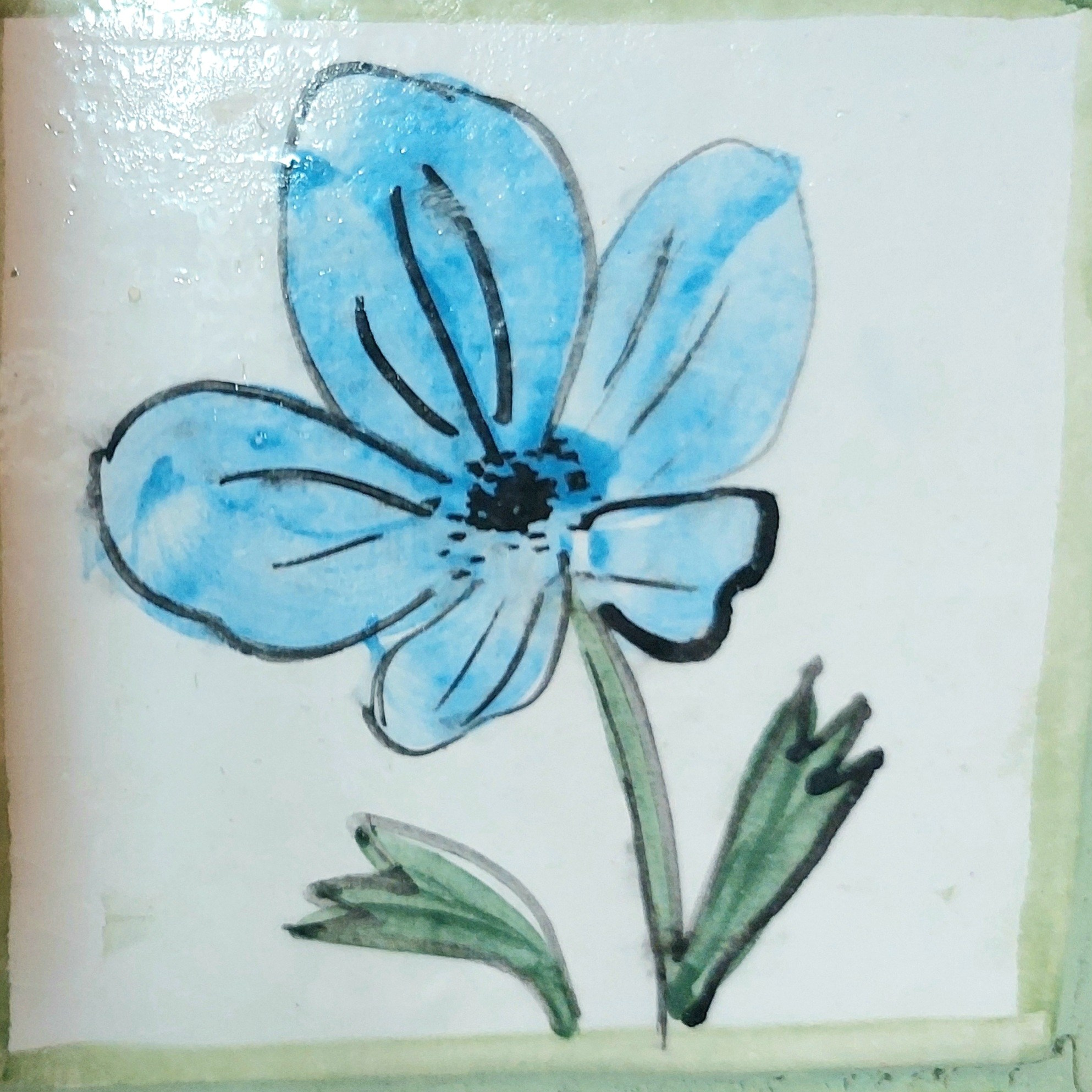 Много плиток-цветочков. Керамика с историей. Елена Рогалёва