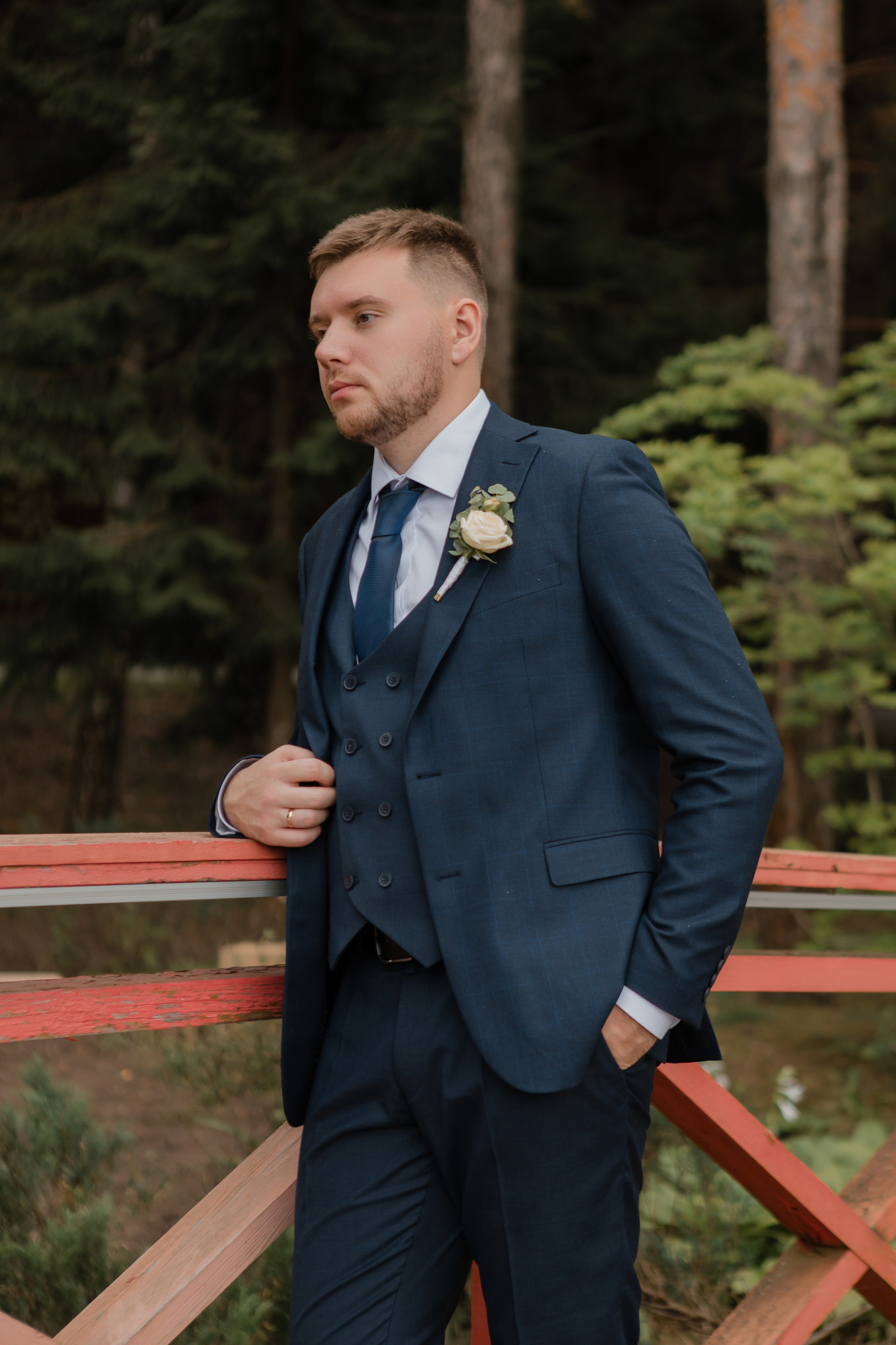 Юрий и Кристина. Видеосъемка и фотосъемка свадеб. Фотограф и оператор на свадьбу. Видеосъемка подкастов, собственная видео-фотостудии. Предметная фотосъемка