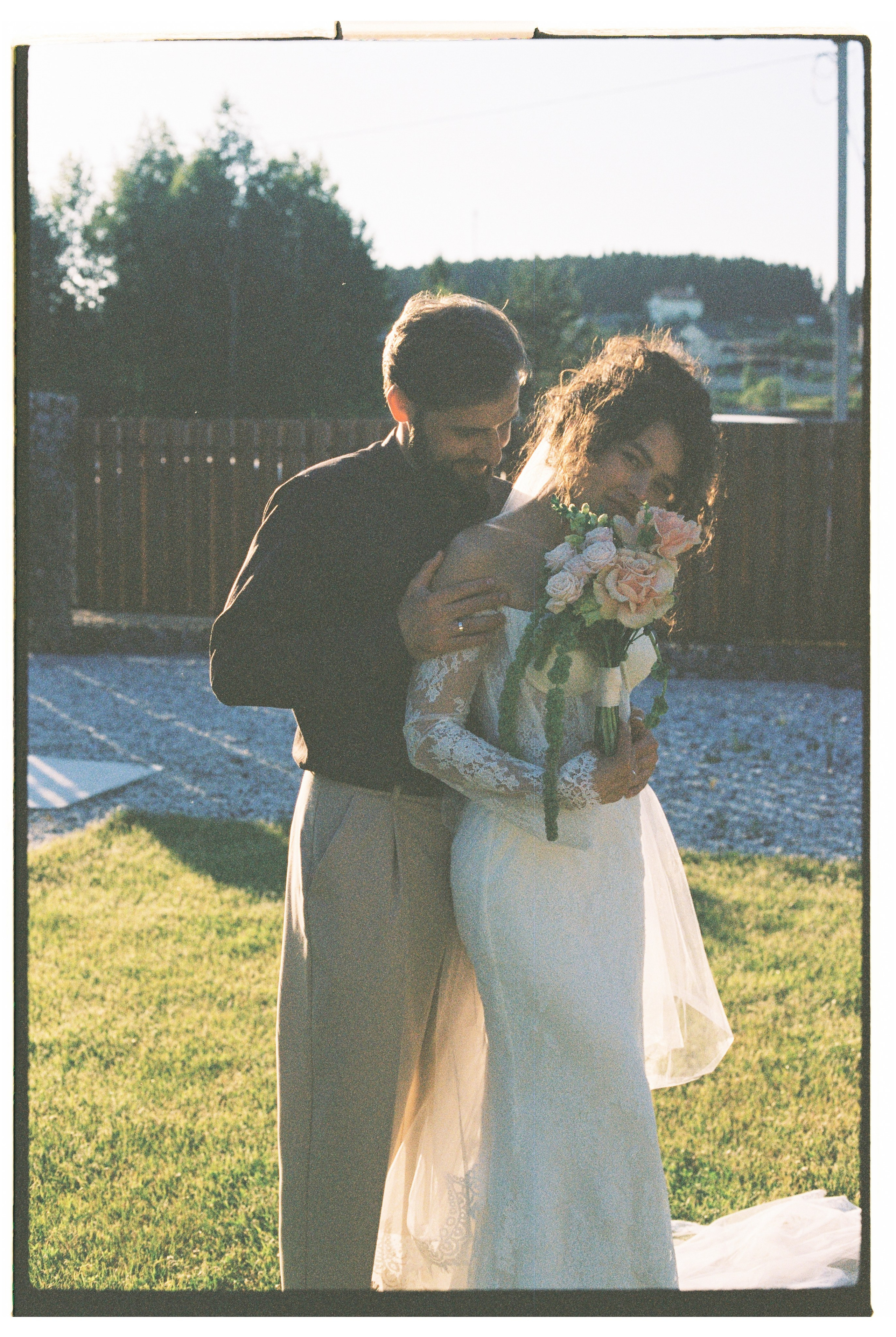 Плюс тридцать градусов на лужайке. Фотограф Андрей Куськало