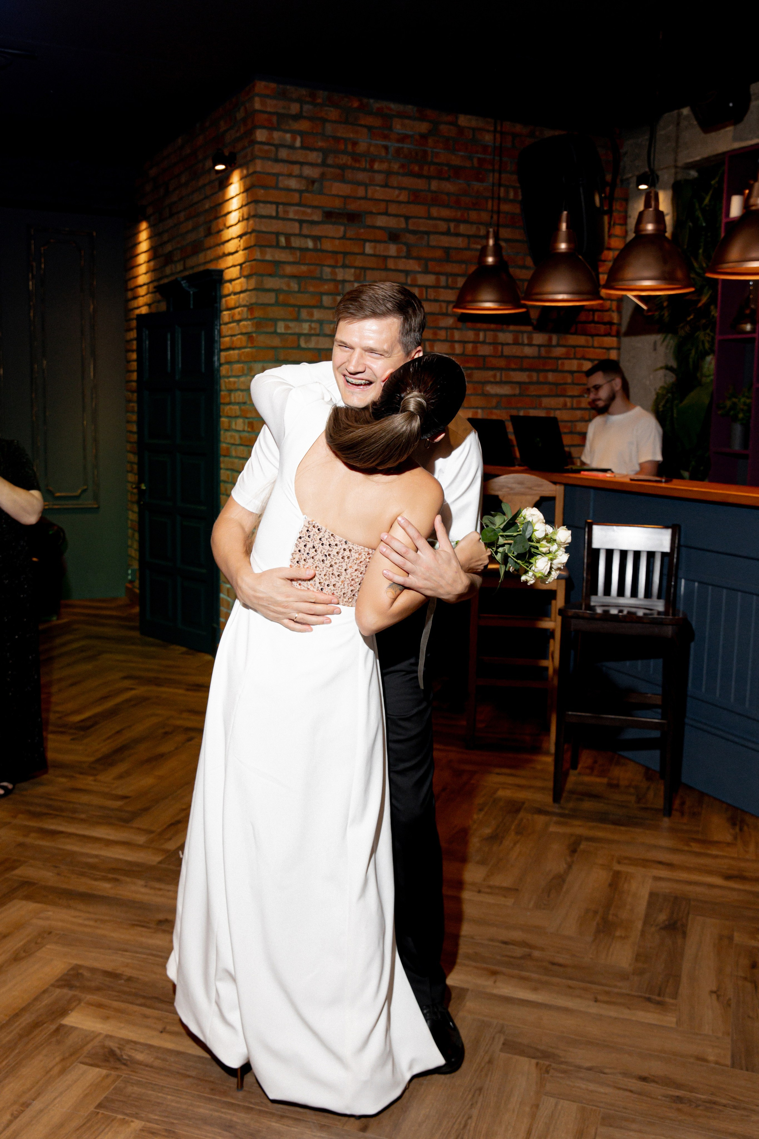 Профессиональная фото- видеосъемка на годовщину свадьбы в Краснодаре. Свадебный фотограф и видеограф Краснодар, Ростов, Сочи, Новороссийск