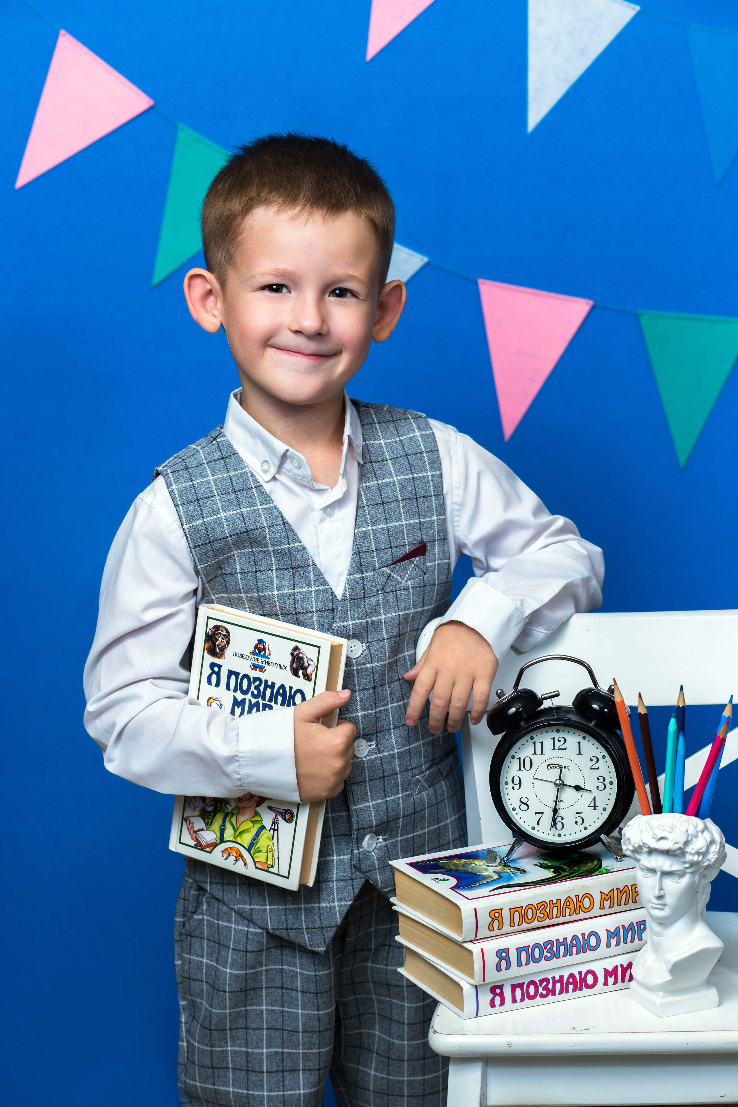 Выпускные альбомы 4класс. Выпускные альбомы Саратов Энгельс фотограф Титова Ирина