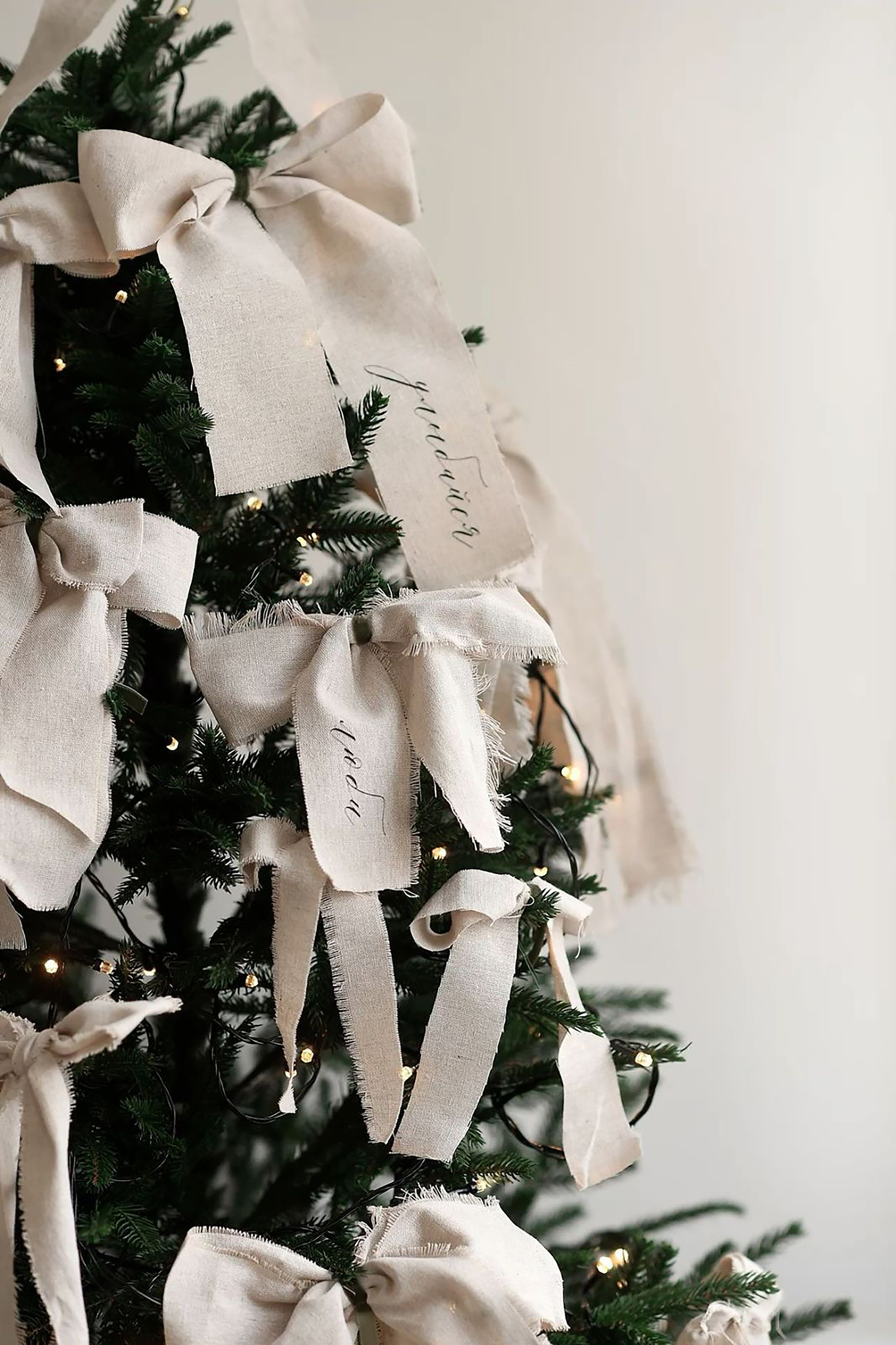 Интерьер фотостудии «Mestone» , Новый год 2025–2026 гг. Семейный и детский фотограф в Краснодаре Анна Трашкова