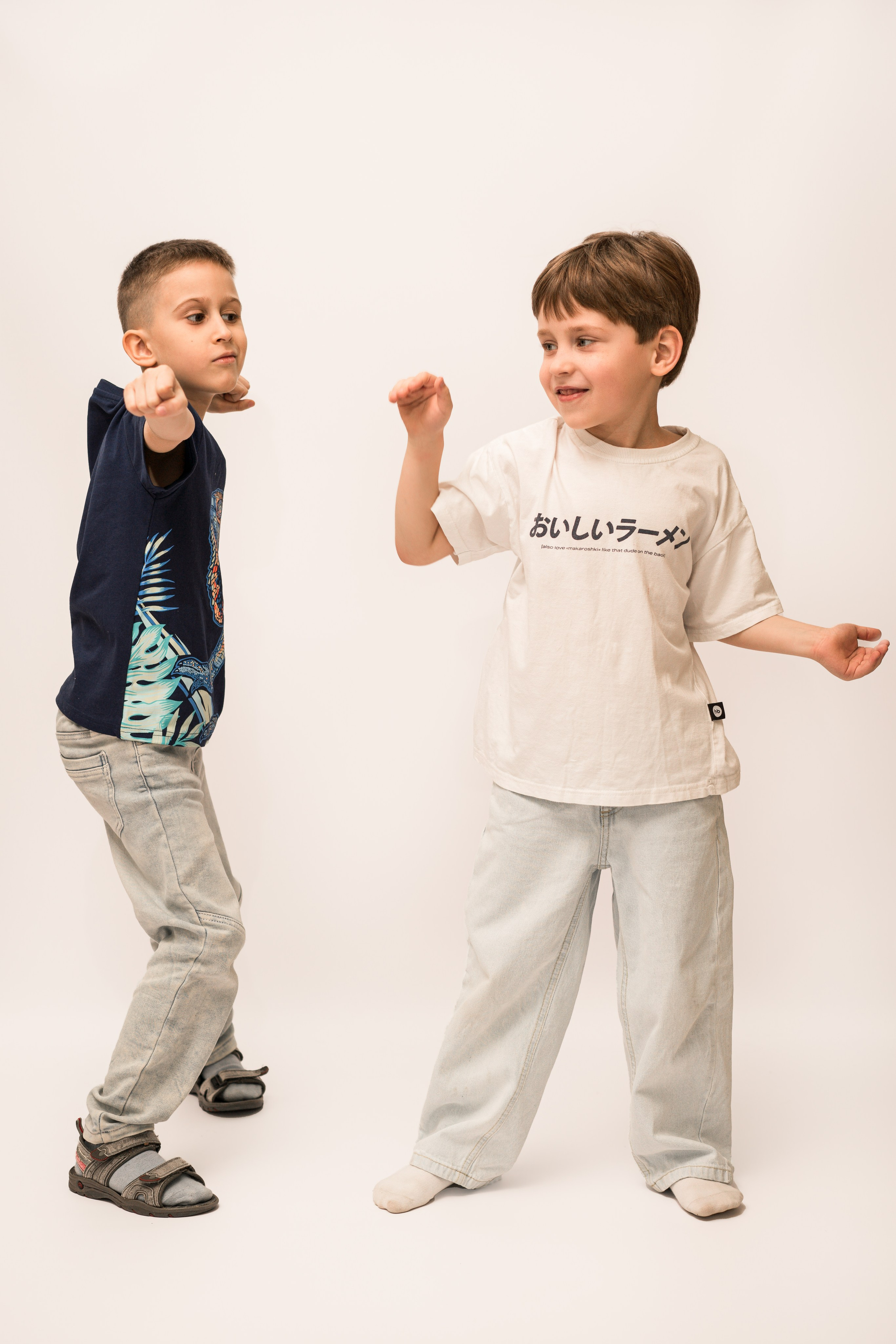 Детский сад, портреты белый фон. Фотограф Шунова Саша