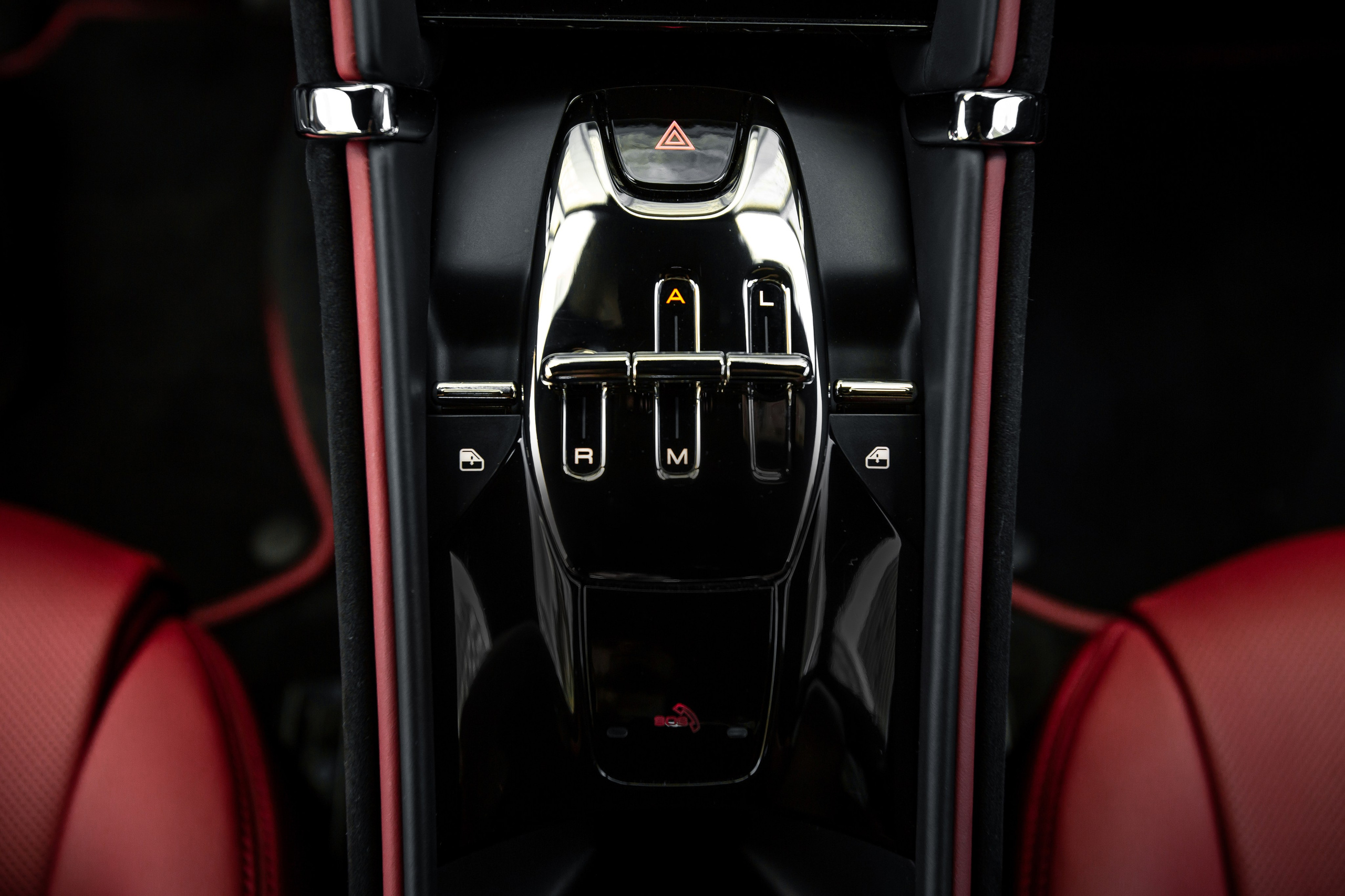 Ferrari Roma. Автомобильный фотограф в Москве Андрей Емельянов