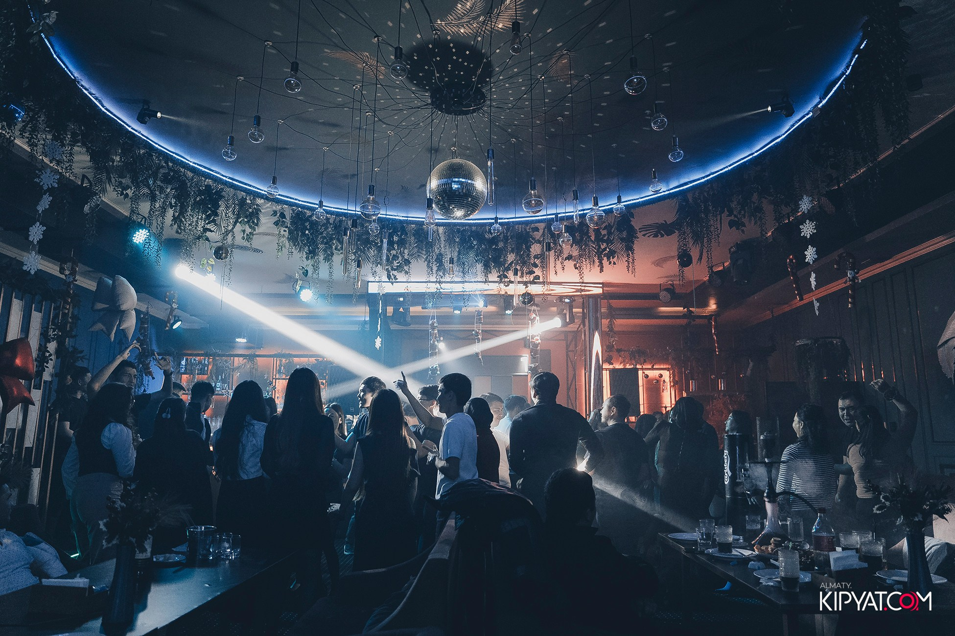 TUN LONGE BAR. КИПЯТКОМ АЛМАТЫ! Фотосъемка мероприятий в Алматы