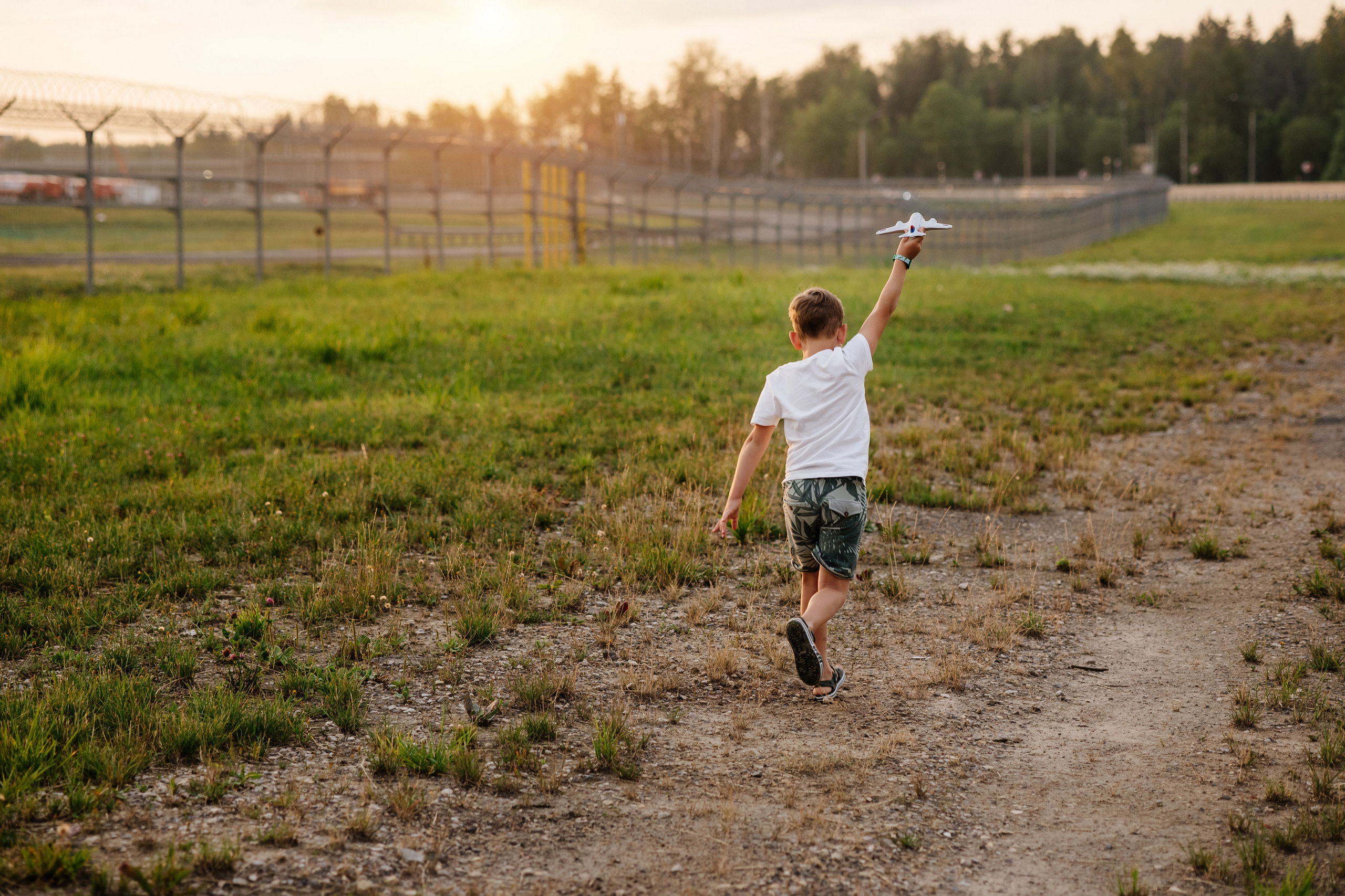 Ловить самолёты в день рождения. Свадебный и семейный фотограф Екатерина Иванова