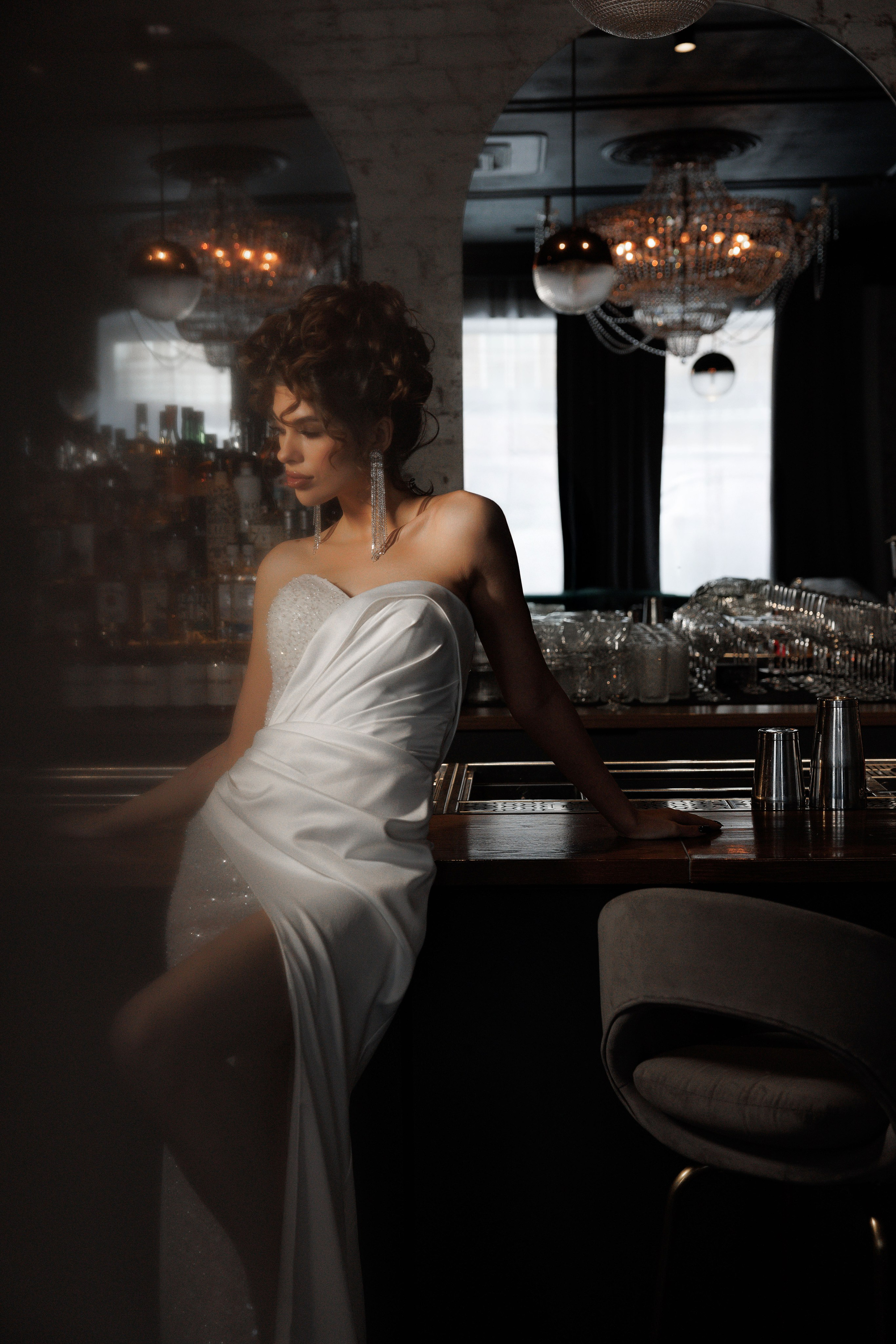 Свадебная серия в баре. Свадебный и семейный фотограф  во Владивостоке Ольга Украинец