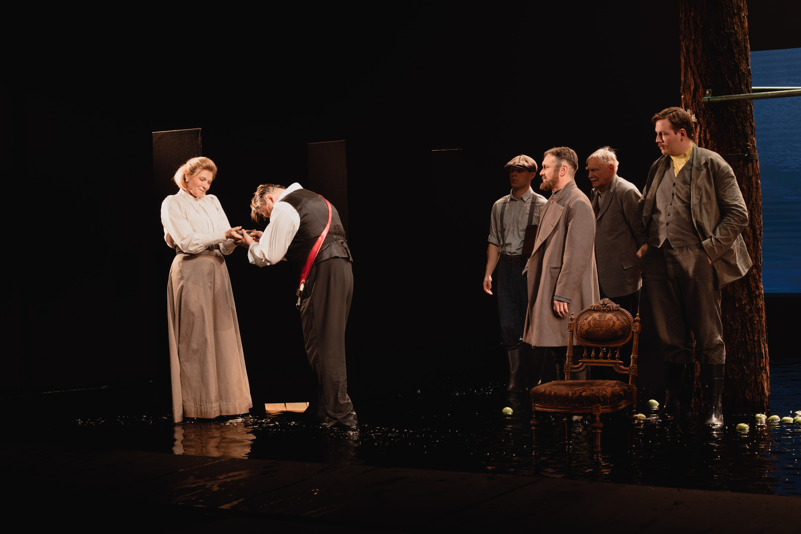 Театр Маяковского: Лес. Сайт фотографа Сергея Абрамова