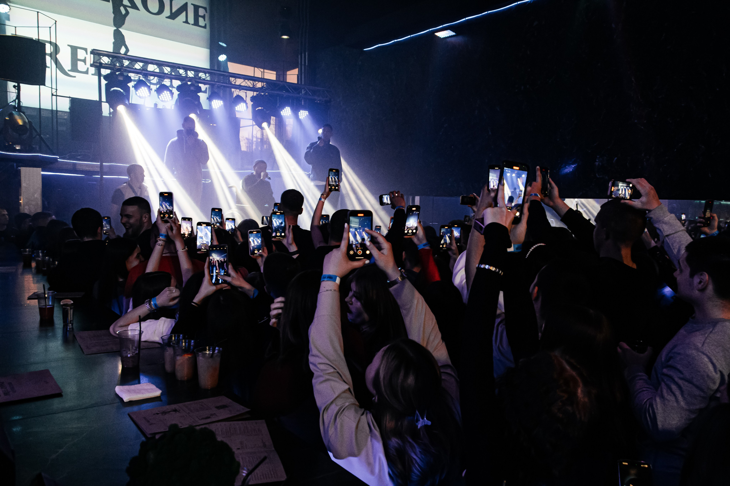FreeZone night Club. Ларина Иванна фотограф в Донецке