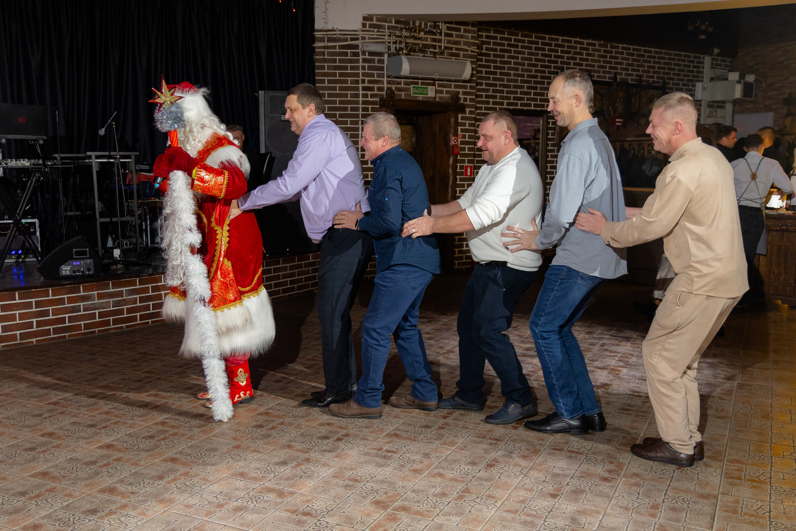 Корпоративная новогодняя съемка для логистической компании ИТА. Свадебный фотограф в Минске/Беларуси Сергей Спиридонов